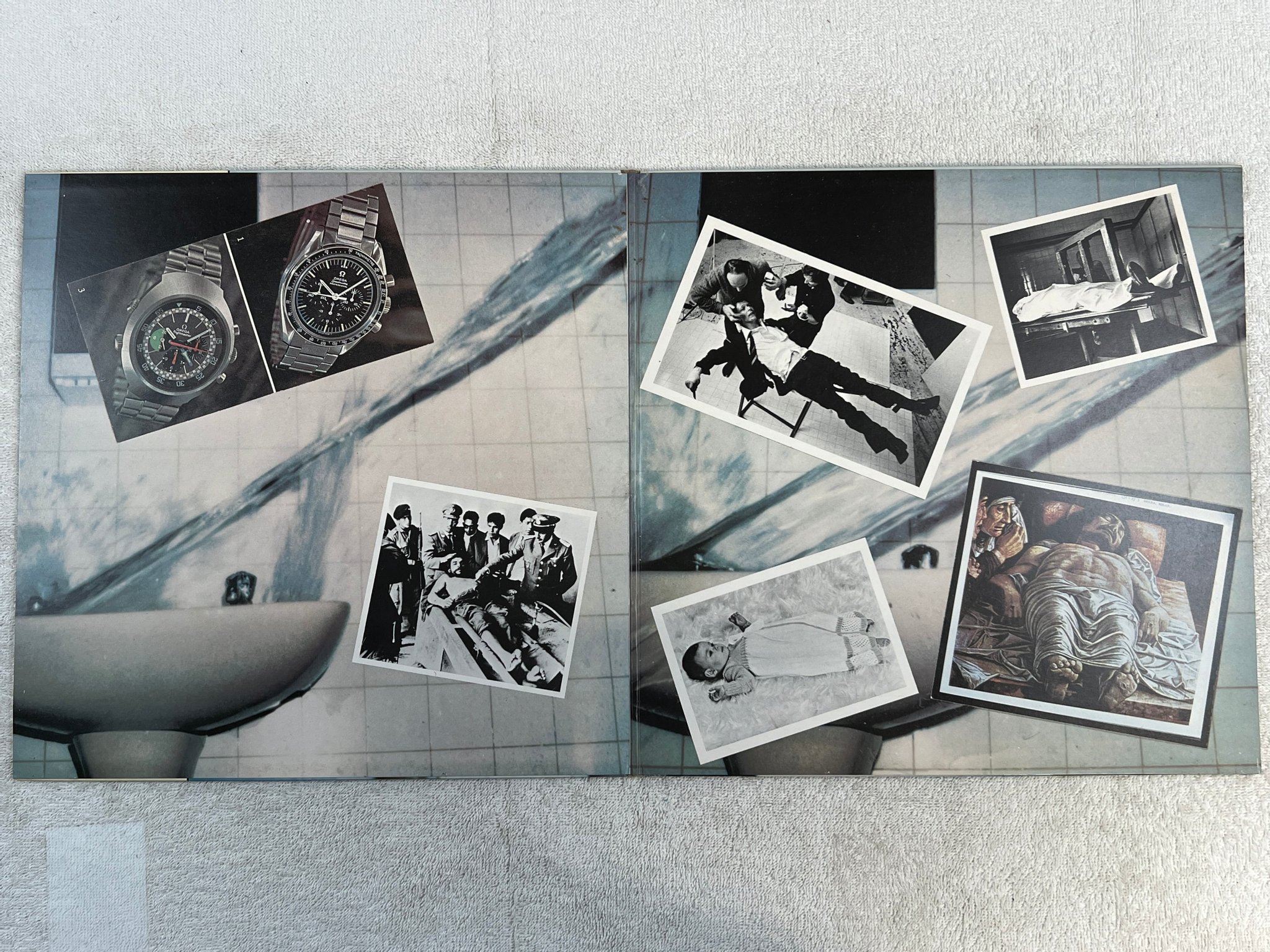 Omslagsbild för skivan DAVID BOWIE lodger LP -79 UK RCA BOW LP 1 