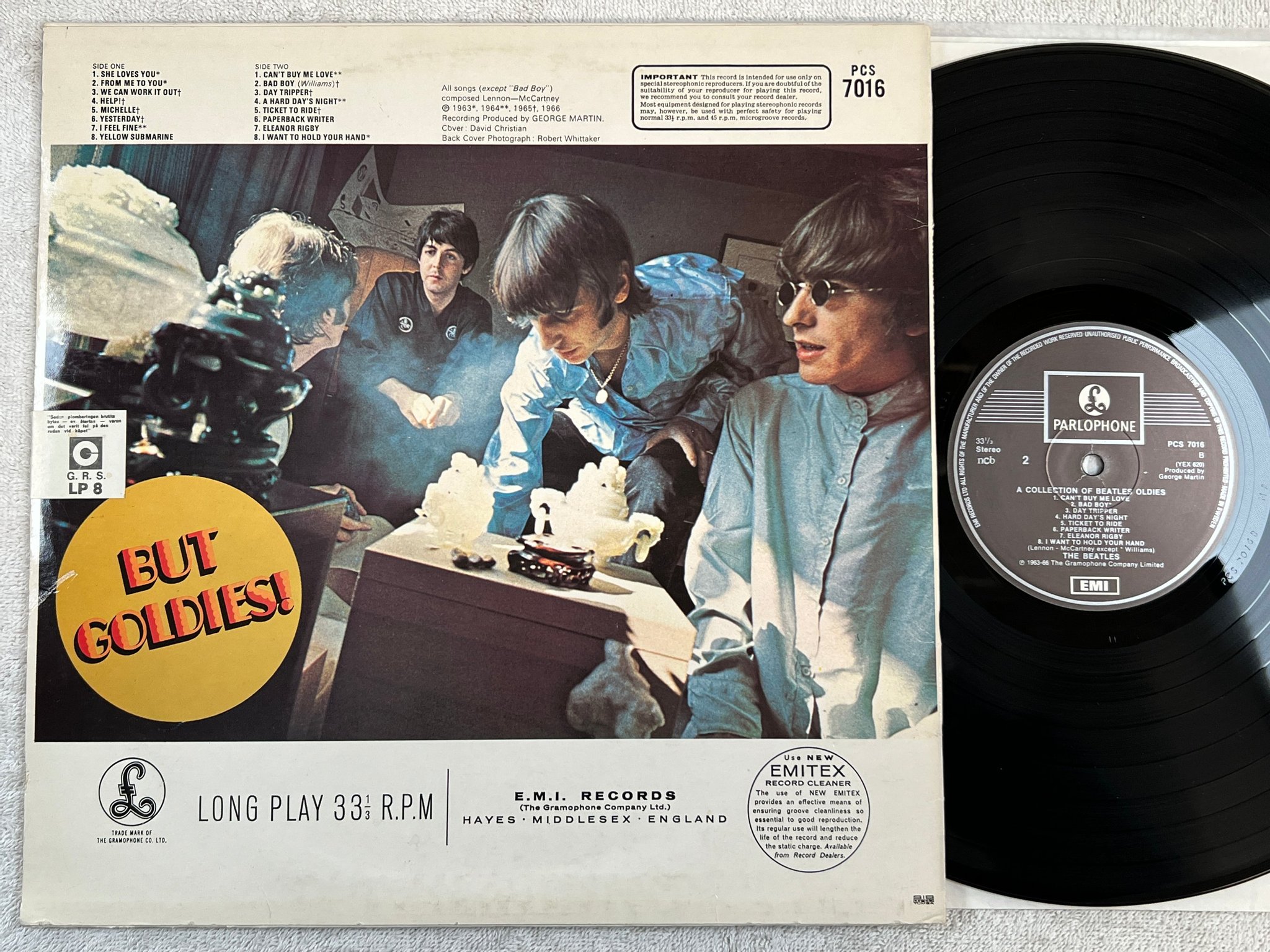 Omslagsbild för skivan THE BEATLES a collection of Beatles oldies LP Swe PARLOPHONE PCS 7016