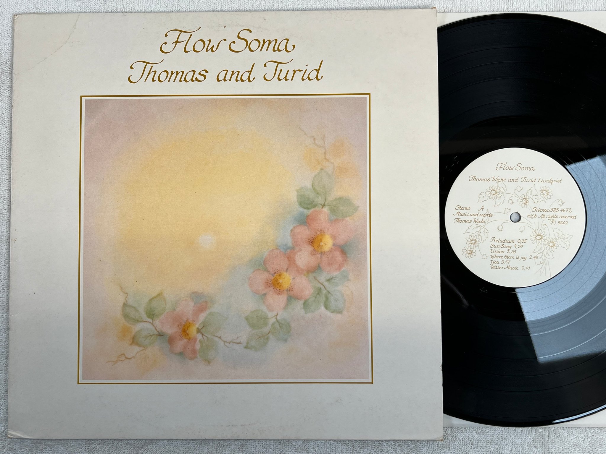 Omslagsbild för skivan THOMAS WIEHE & TURID LUNDQVIST flow soma LP -82 SILENCE SRS 4672 