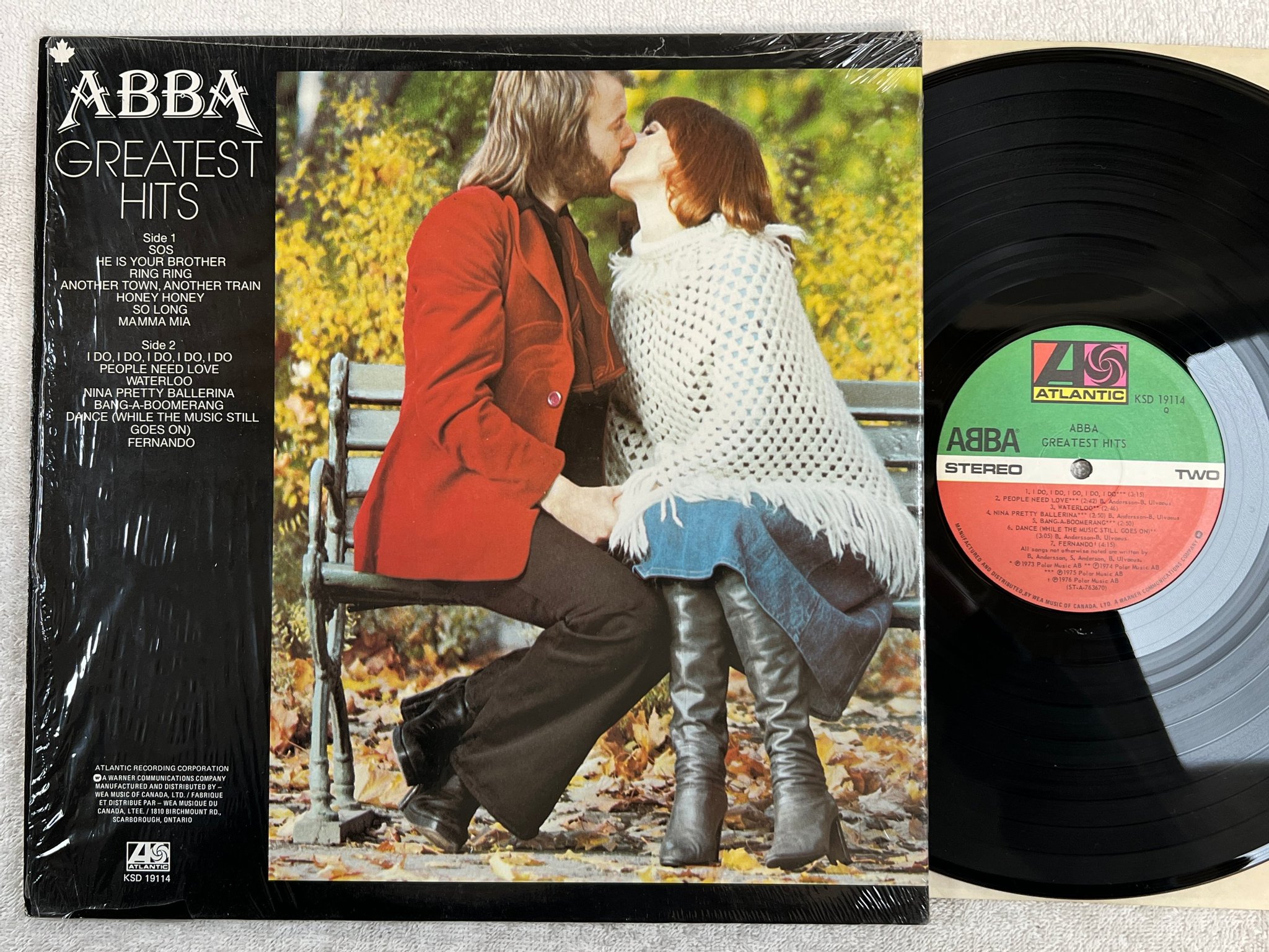 Omslagsbild för skivan ABBA greatest hits LP -76 Can ATLANTIC KSD 19114 shrink