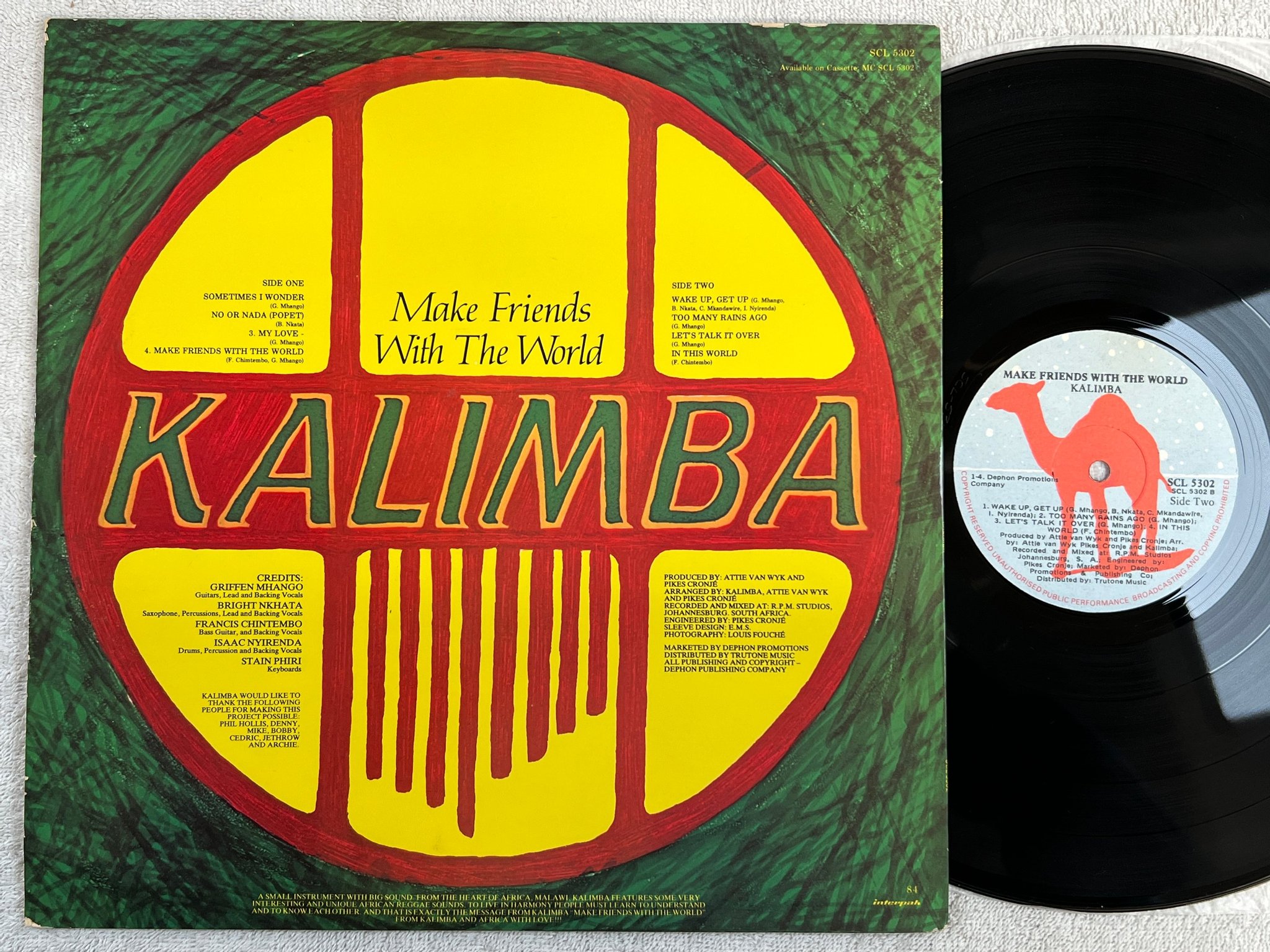 Omslagsbild för skivan KALIMBA make friends with the world LP South Africa SCL 5302 reggae