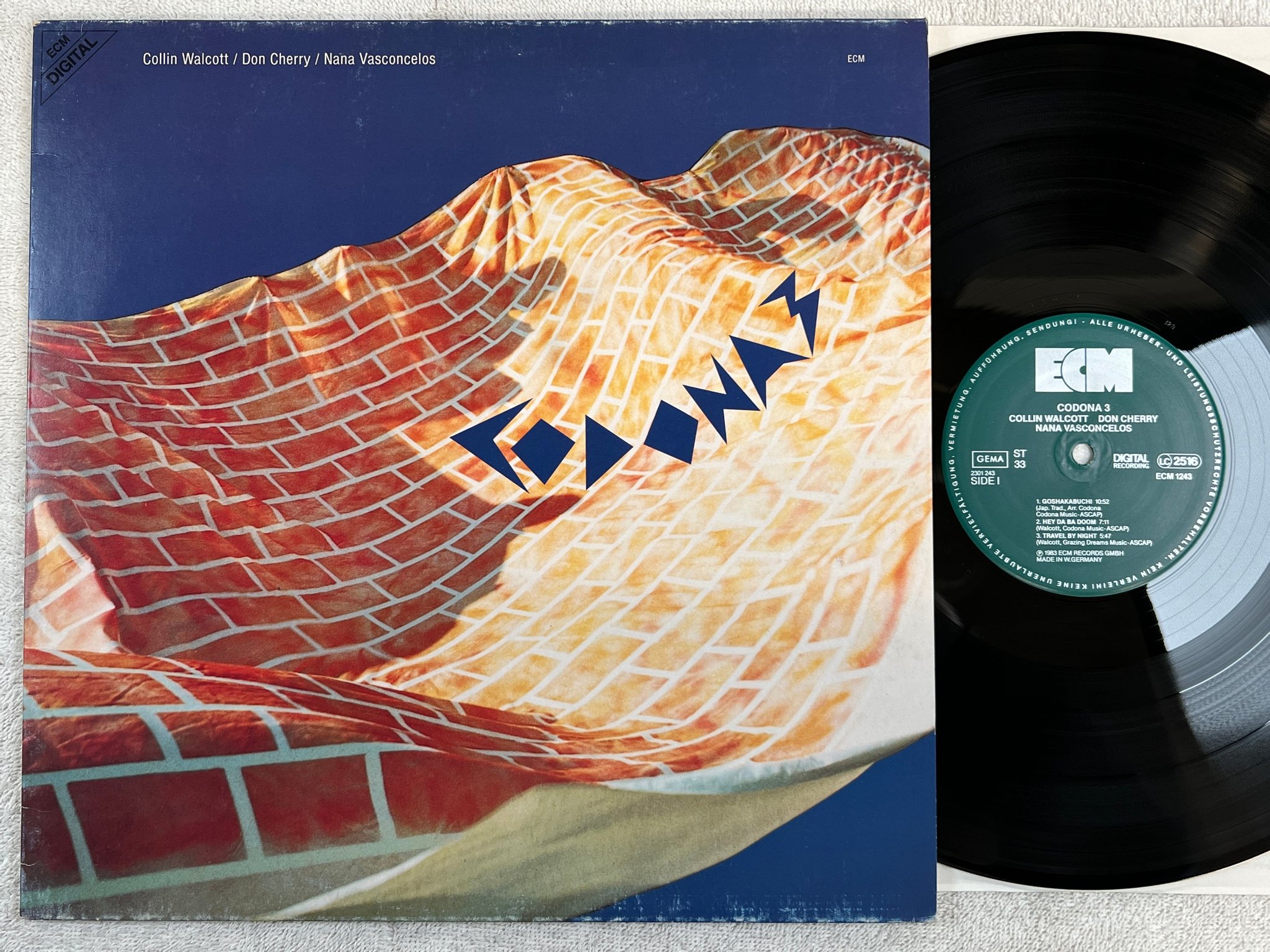 Omslagsbild för skivan WALCOTT, DON CHERRY codona 3 LP -83 Ger ECM 1243
