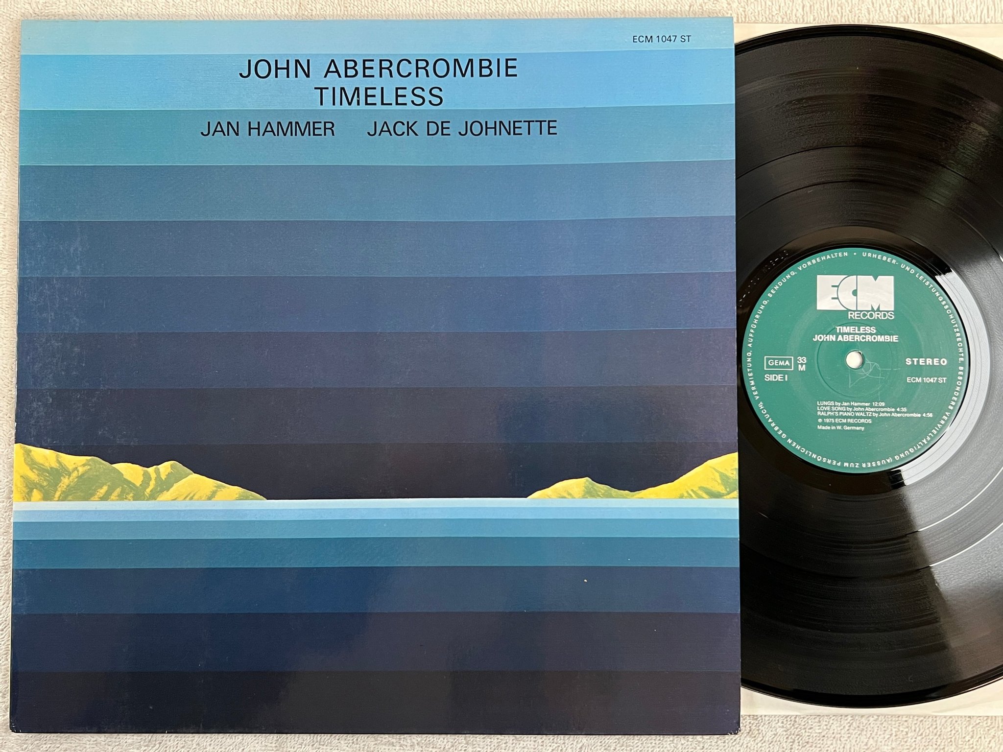 Omslagsbild för skivan JOHN ABERCROMBIE timeless LP -75 Ger ECM 1047 ST 