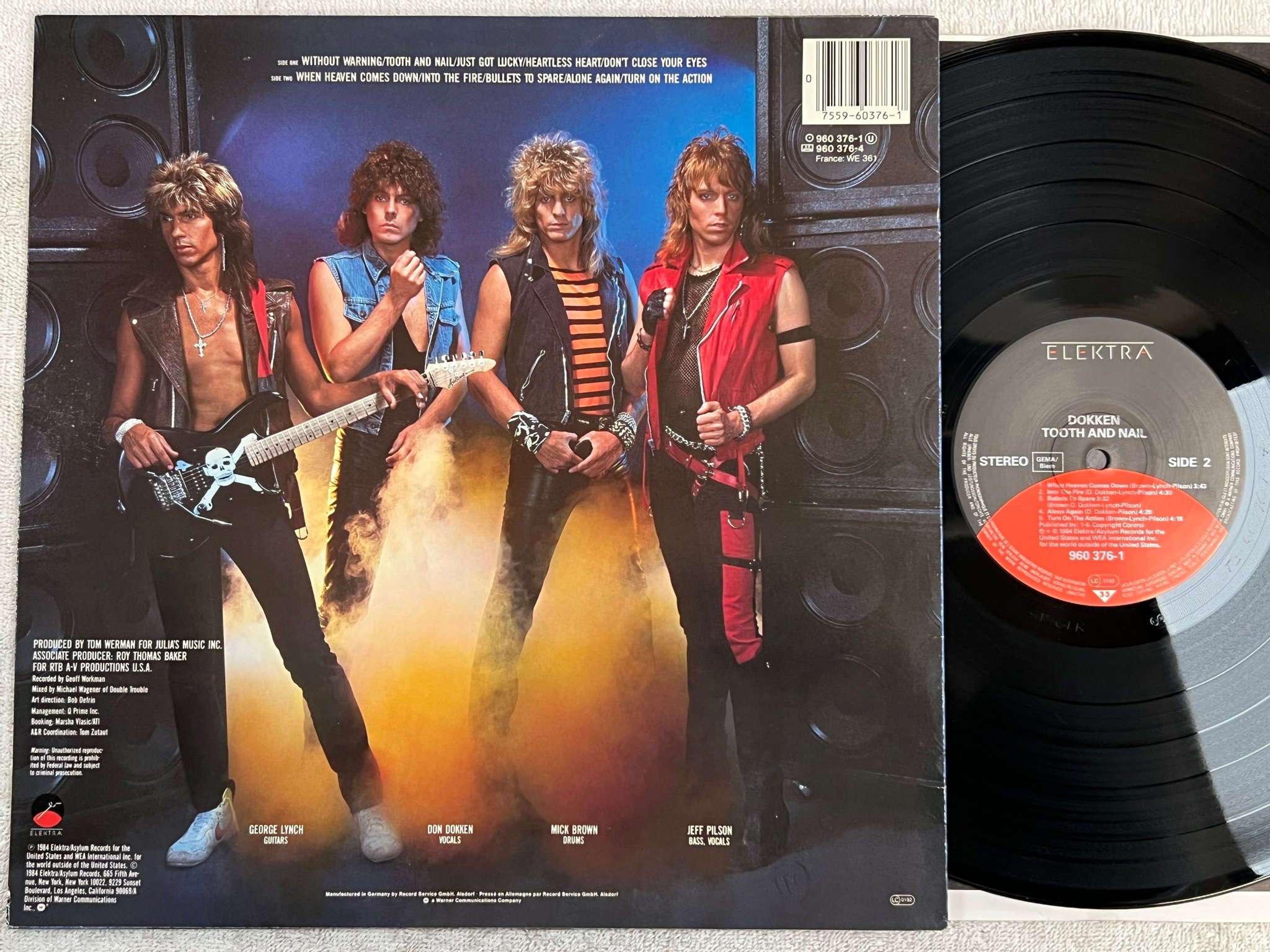 Omslagsbild för skivan DOKKEN tooth and nail LP -84 Ger ELEKTRA 960376-1