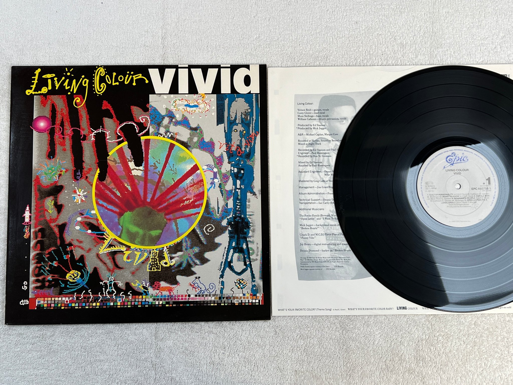 Omslagsbild för skivan LIVING COLOUR vivid LP -88 Hol EPIC 4607581
