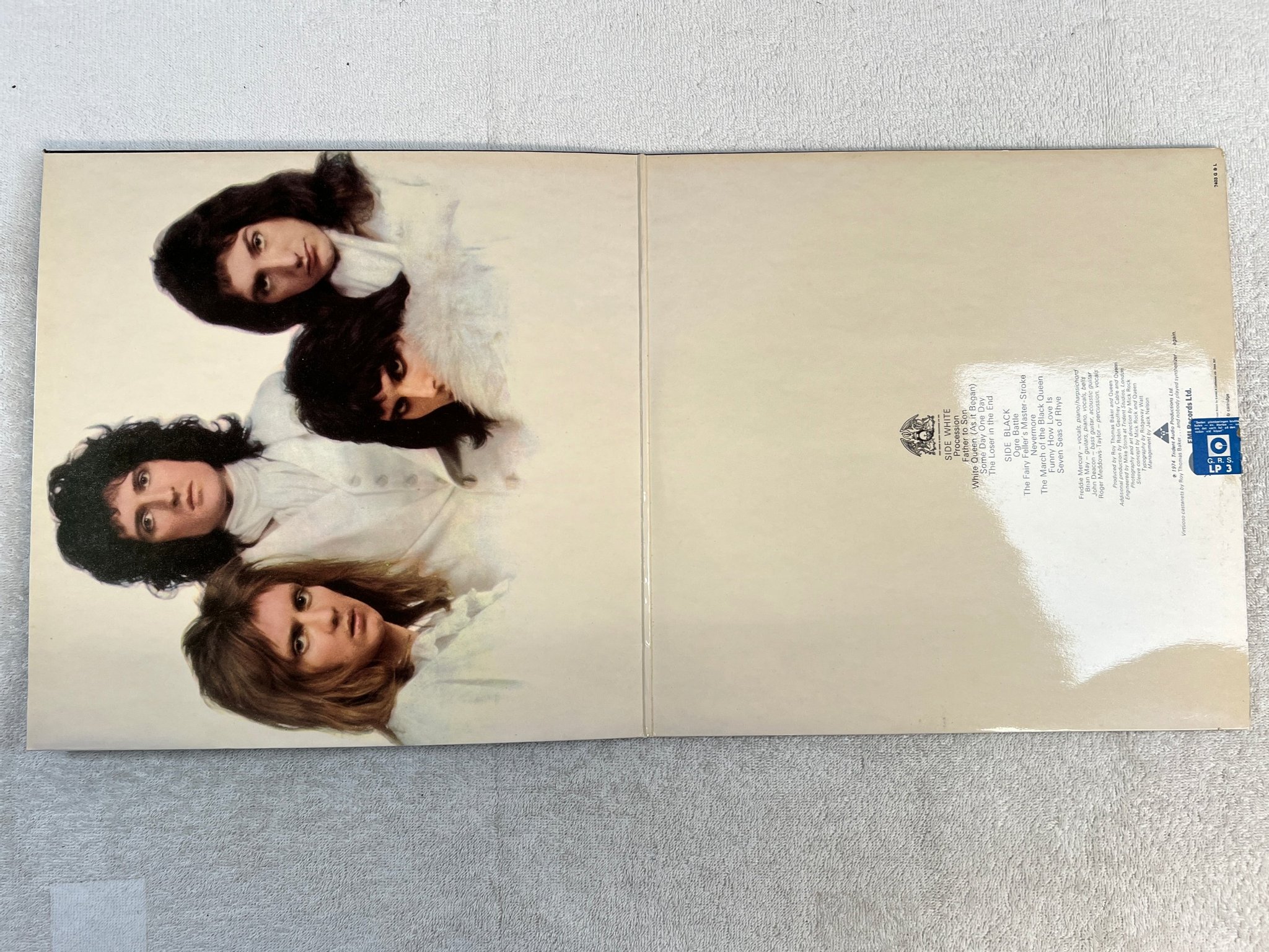 Omslagsbild för skivan QUEEN II LP -74 Swe EMI EMA 767