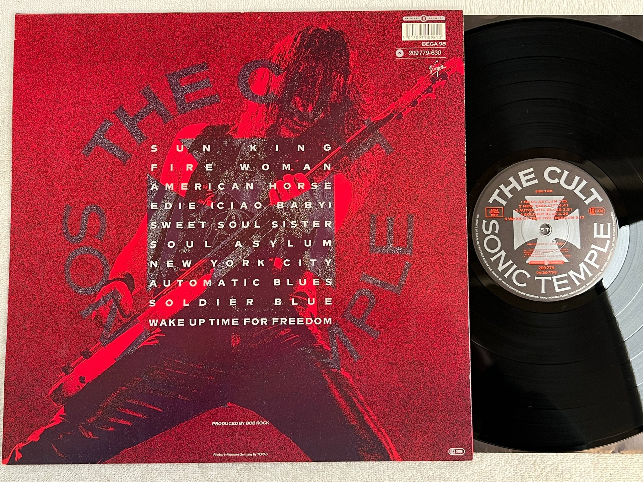 Omslagsbild för skivan THE CULT sonic temple LP -89 VIRGIN 209 779-630 ** classic **