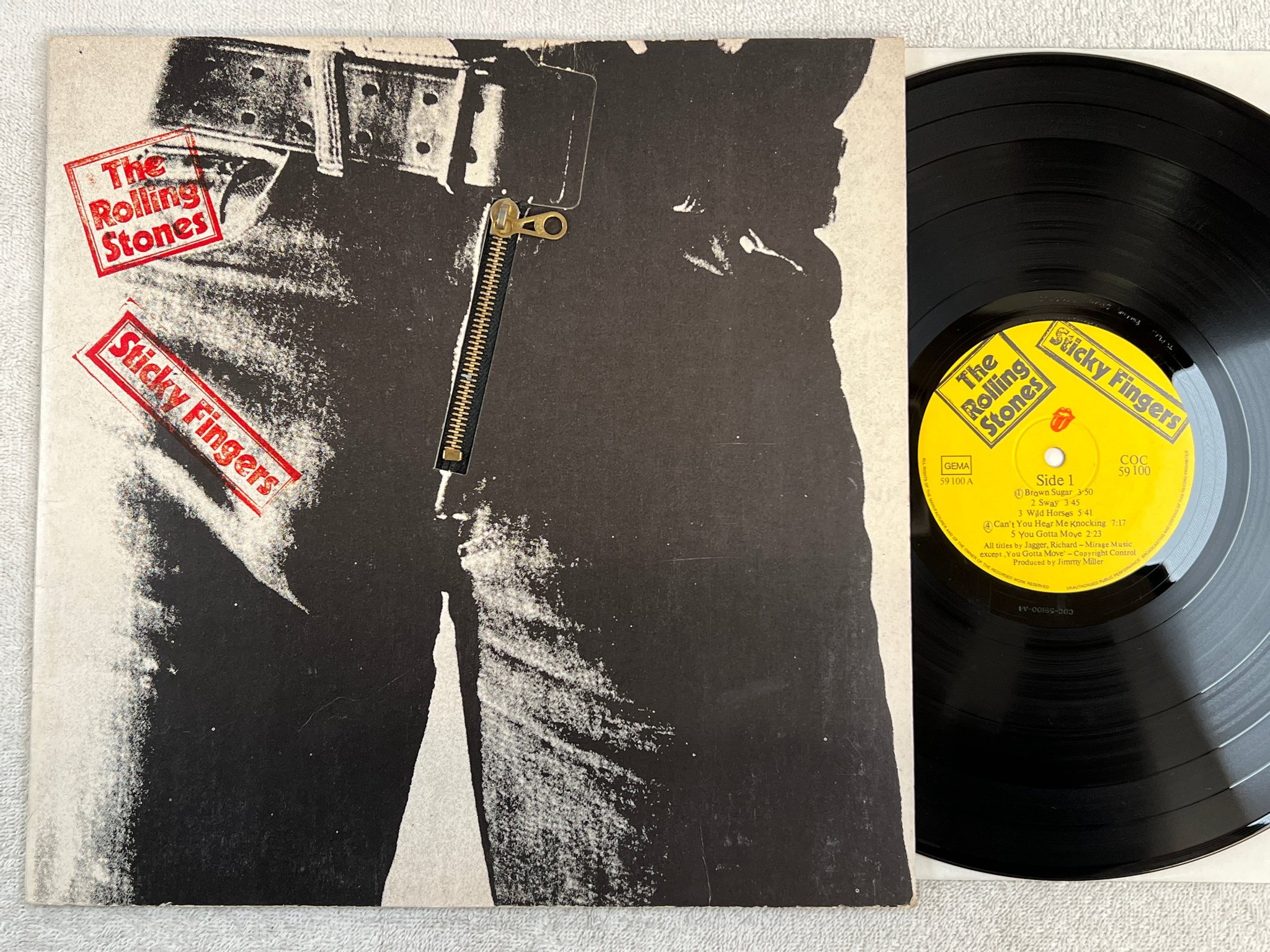 Omslagsbild för skivan THE ROLLING STONES sticky fingers LP Ger COC 59100 Andy Warhol's cover art