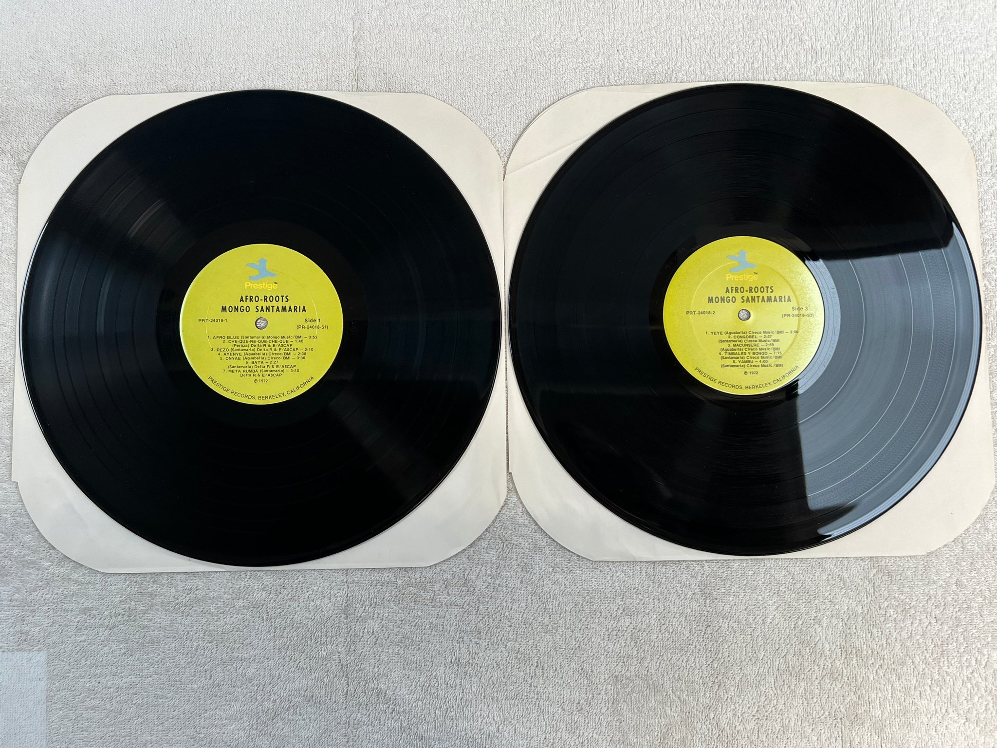 Omslagsbild för skivan MONGO SANTAMARIA afro-roots LP -72 US PRESTIGE PRT 240181