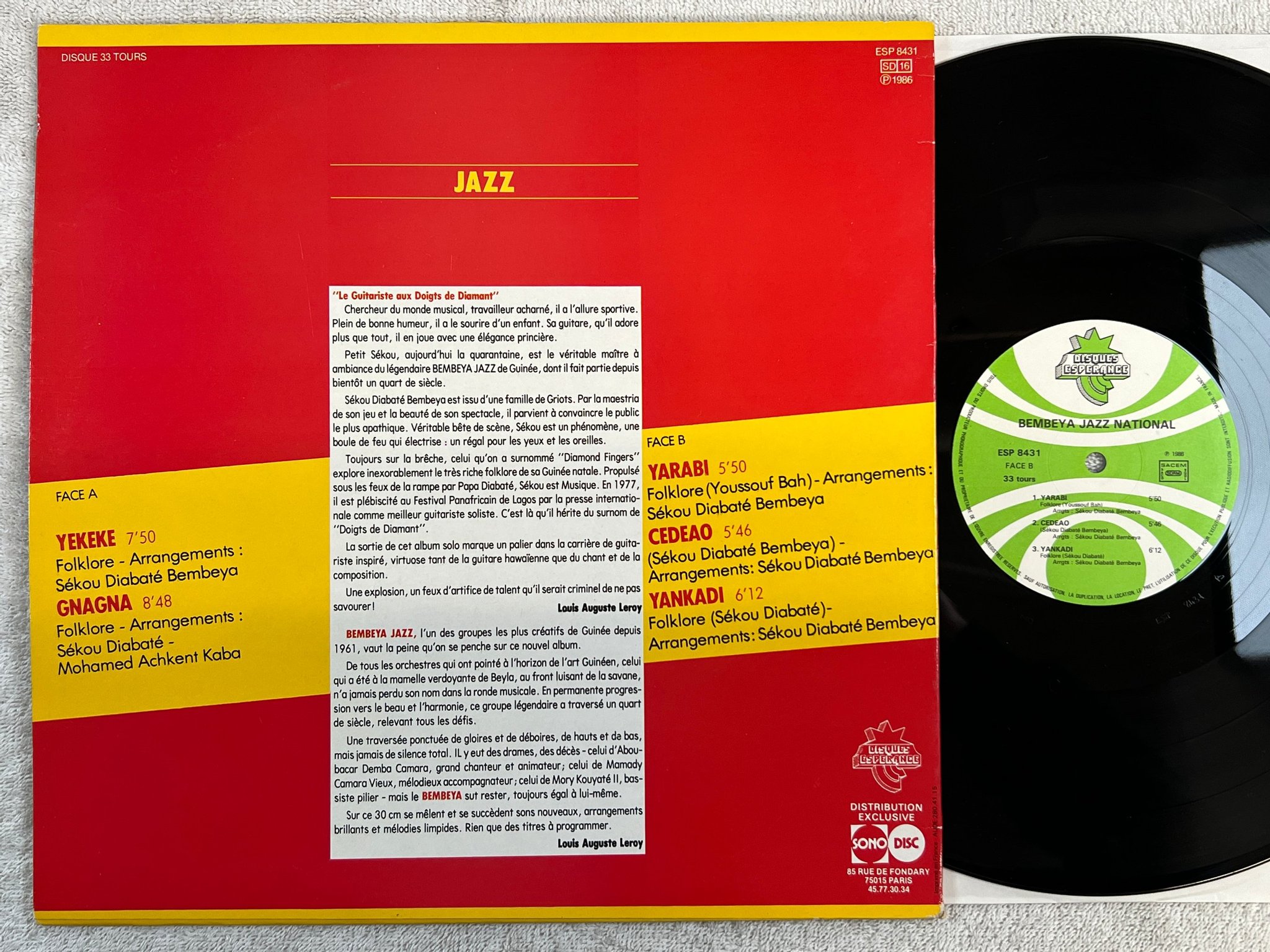 Omslagsbild för skivan BEMBEYA JAZZ NATIONAL s/t LP -86 Fra DISQUES ESPERANCE ESP 8431 