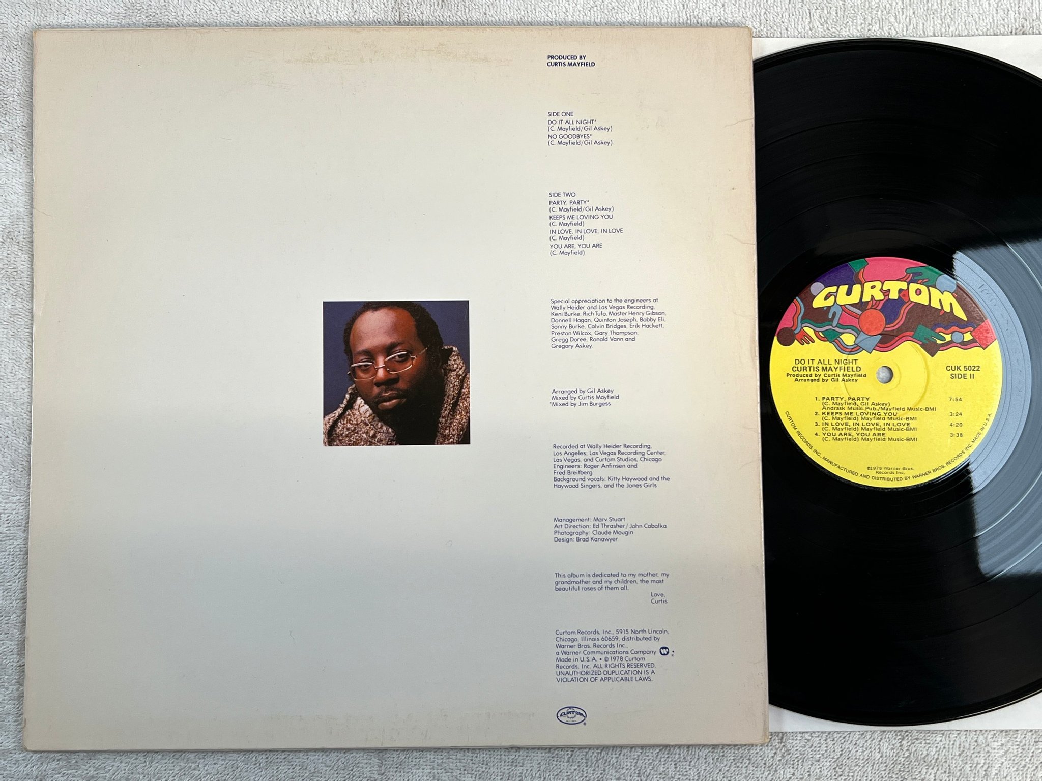 Omslagsbild för skivan CURTIS MAYFIELD do it all night LP -78 US CURTOM CUK 5022
