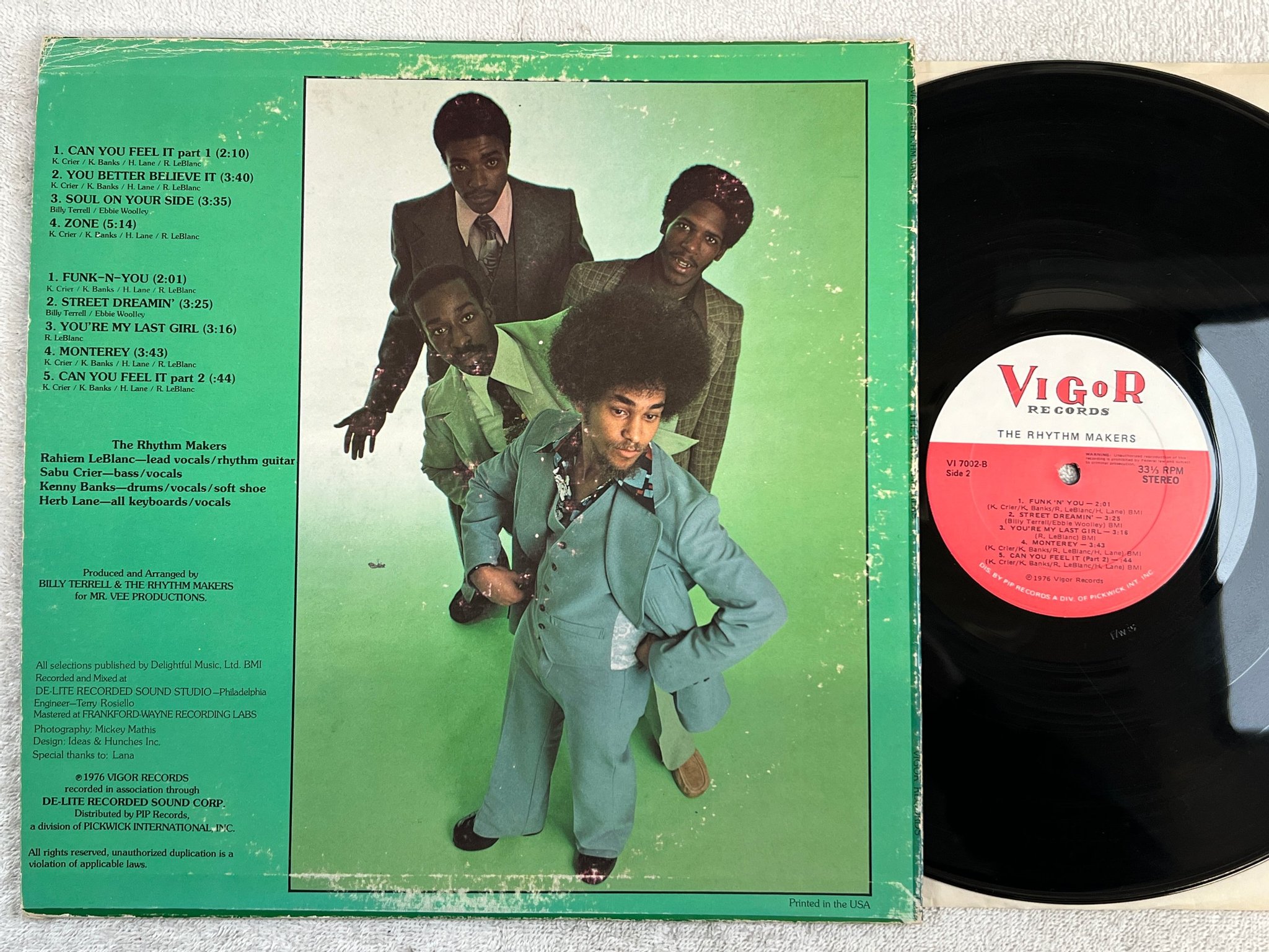 Omslagsbild för skivan THE RHYTHM MAKERS s/t LP -76 US VIGOR VI 7002 rare disco soul 