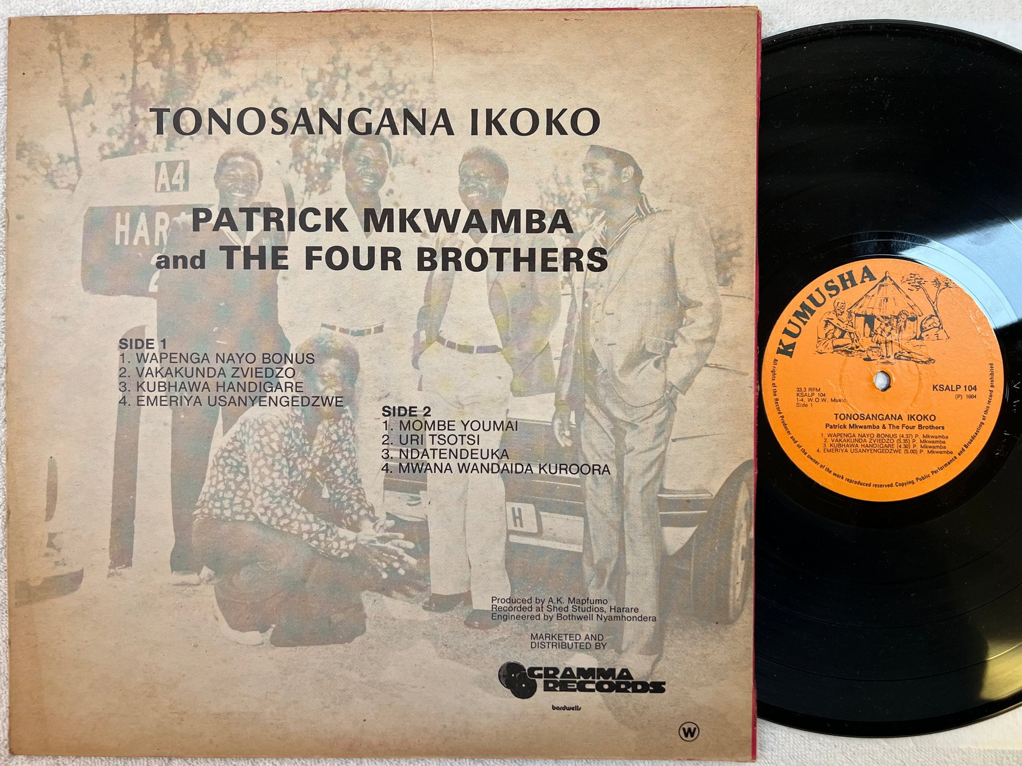 Omslagsbild för skivan PATRICK MKWAMBA Tonosangana Ikoko LP Zimbabwe KUMUSHA KSALP 104 