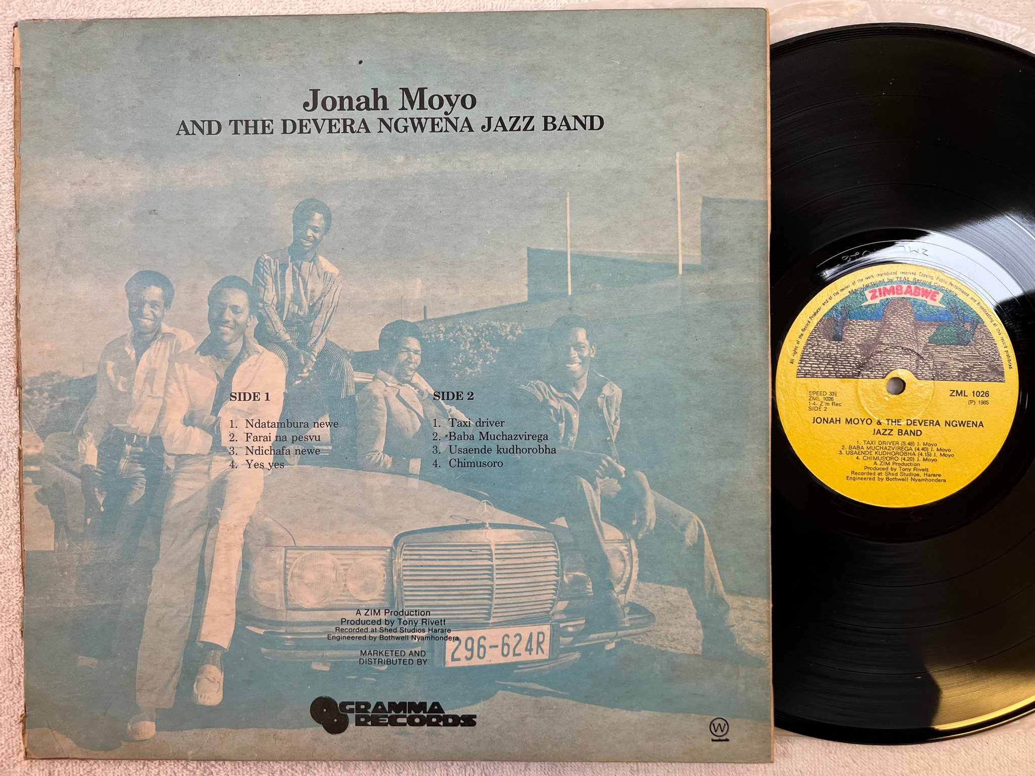 Omslagsbild för skivan JONAH MOYO & THE DEVERA NGWENA JAZZ BAND s/t LP Zimbabwe GRAMMA ZML-1026 