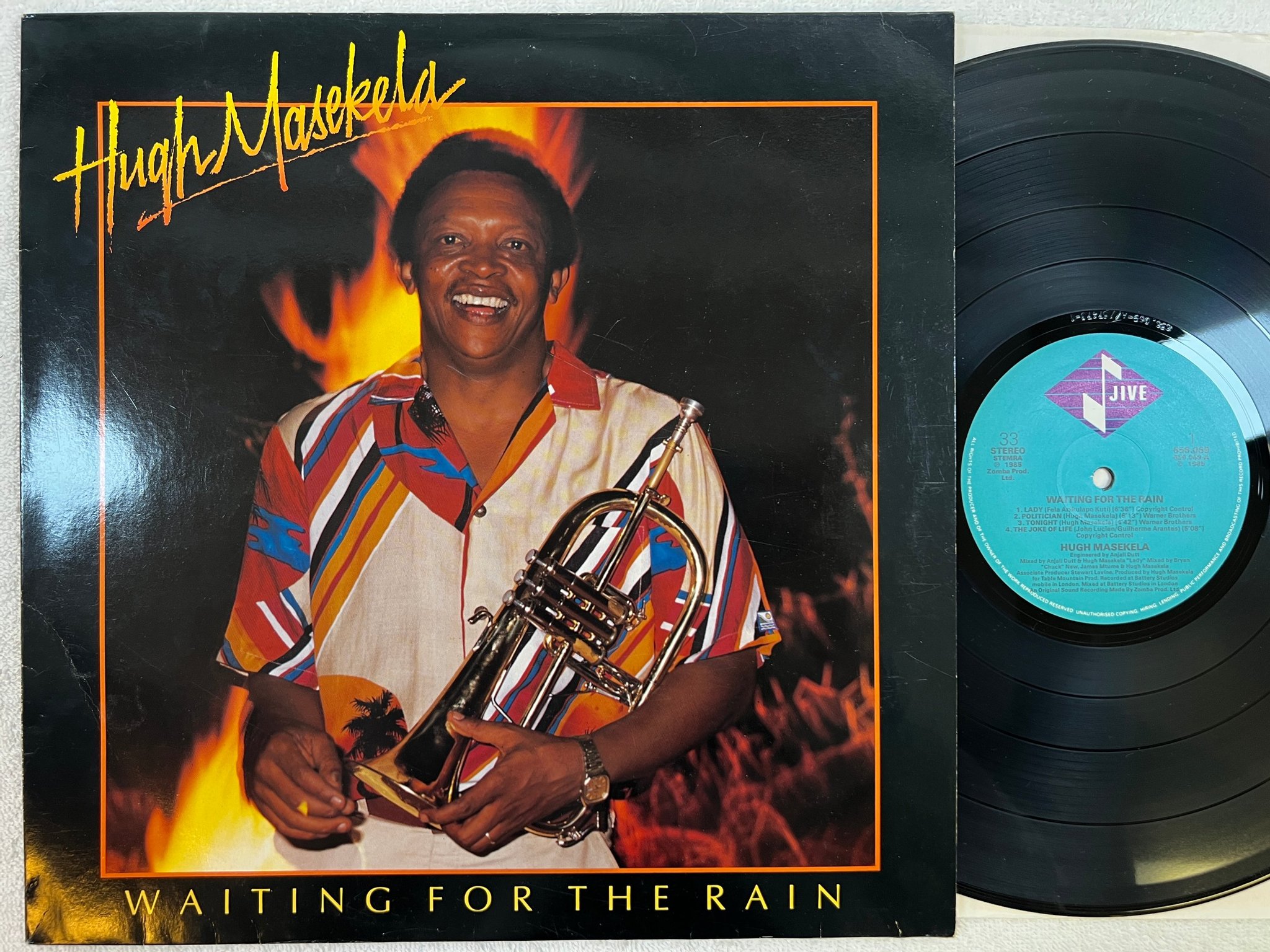 Omslagsbild för skivan HUGH MASEKELA Waiting For The Rain LP -85 jive 656069