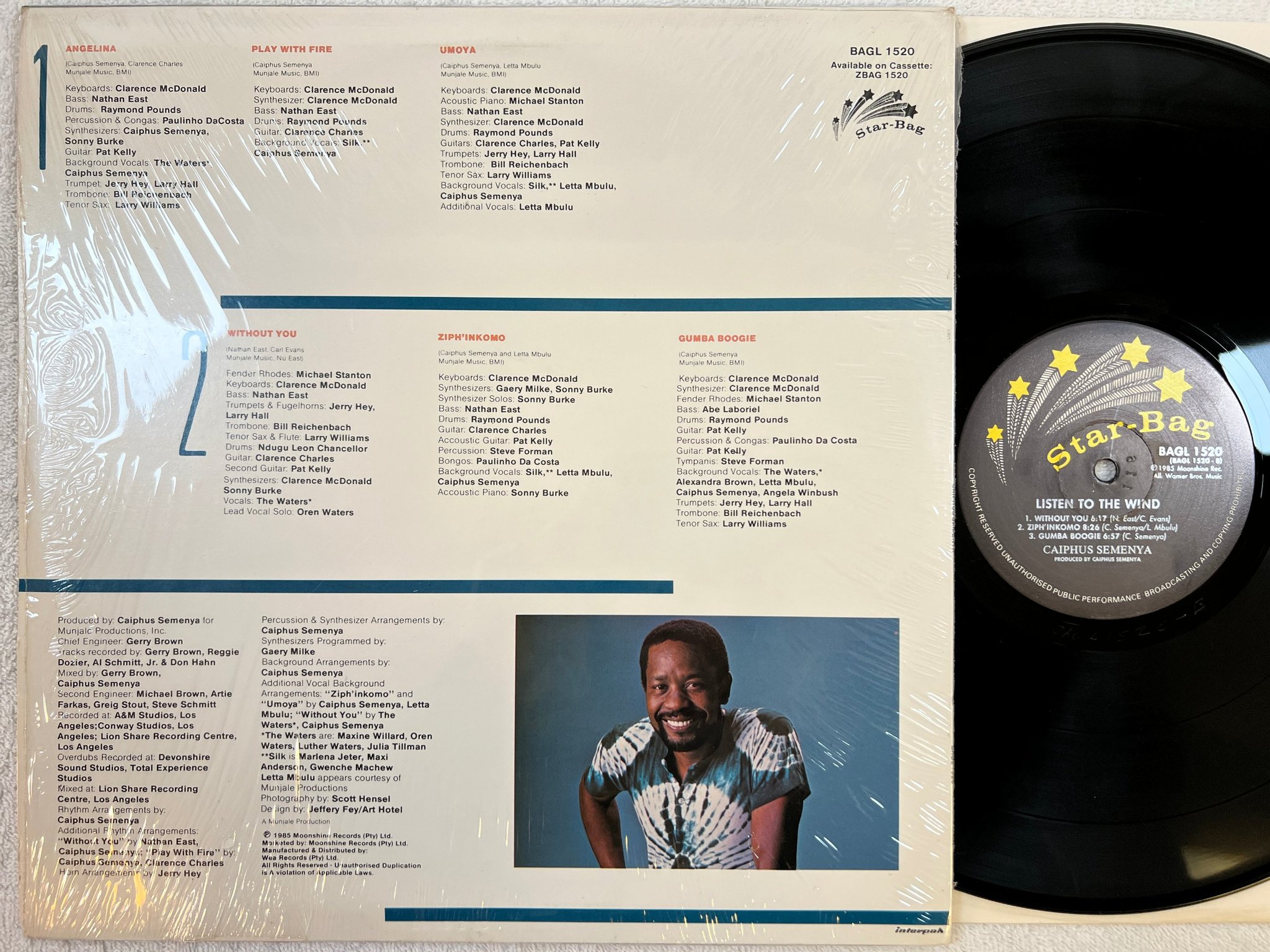 Omslagsbild för skivan Caiphus Semenya – Listen To The Wind LP -85 South Africa STAR-BAG BAGL 1520 rare