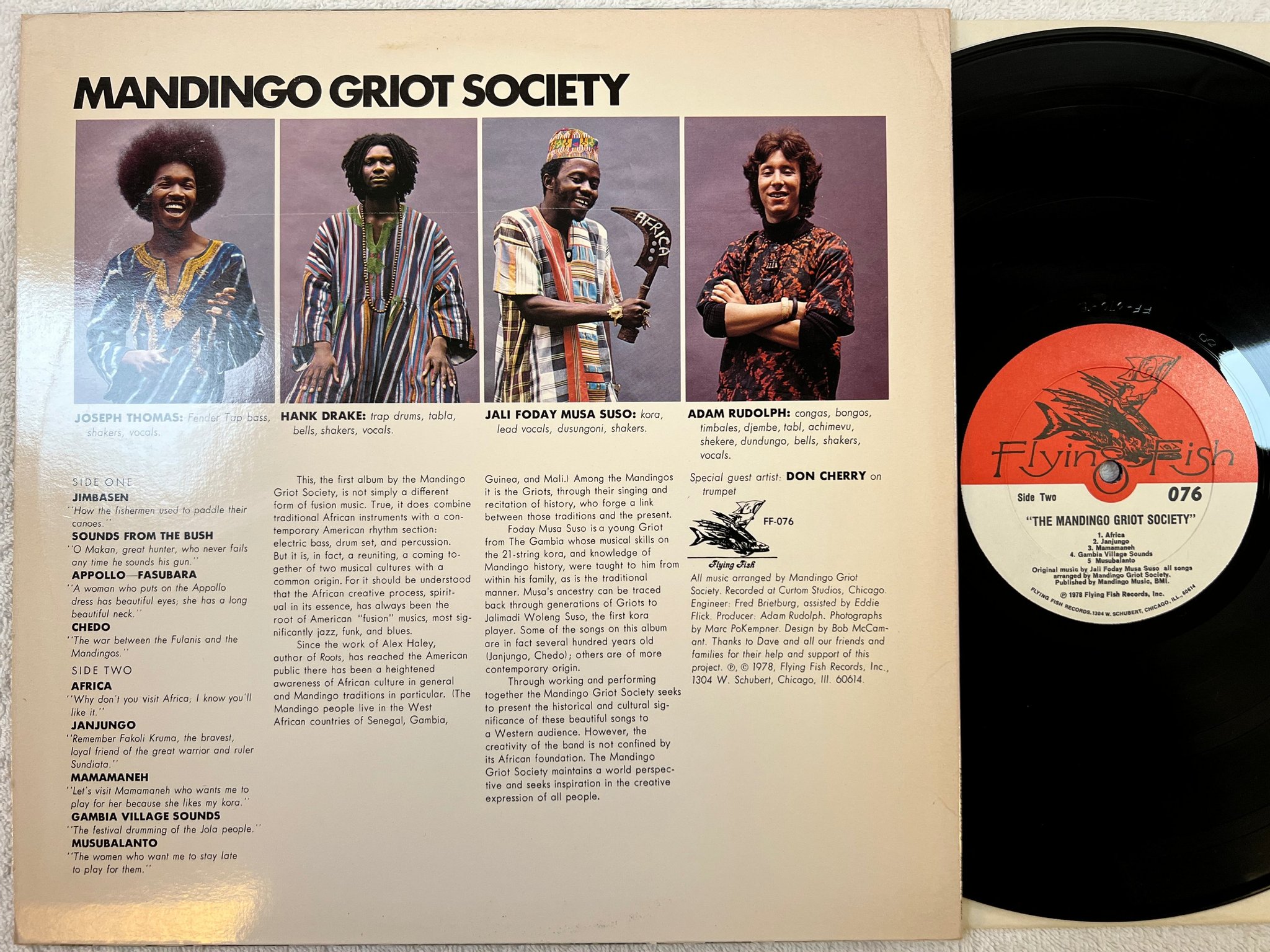 Omslagsbild för skivan MANDINGO GRIOT SOCIETY w/ DON CHERRY LP -78 US FLYING FISH FF-076 afrobeat
