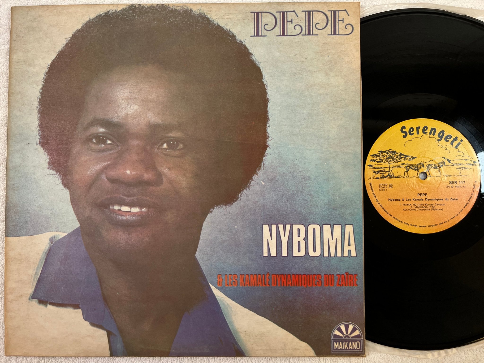 Omslagsbild för skivan PEPE & Les Kamelé Dynamiques Du Zaïre - pepe LP -83 Zimbabwe SOUKOUS * RARE *
