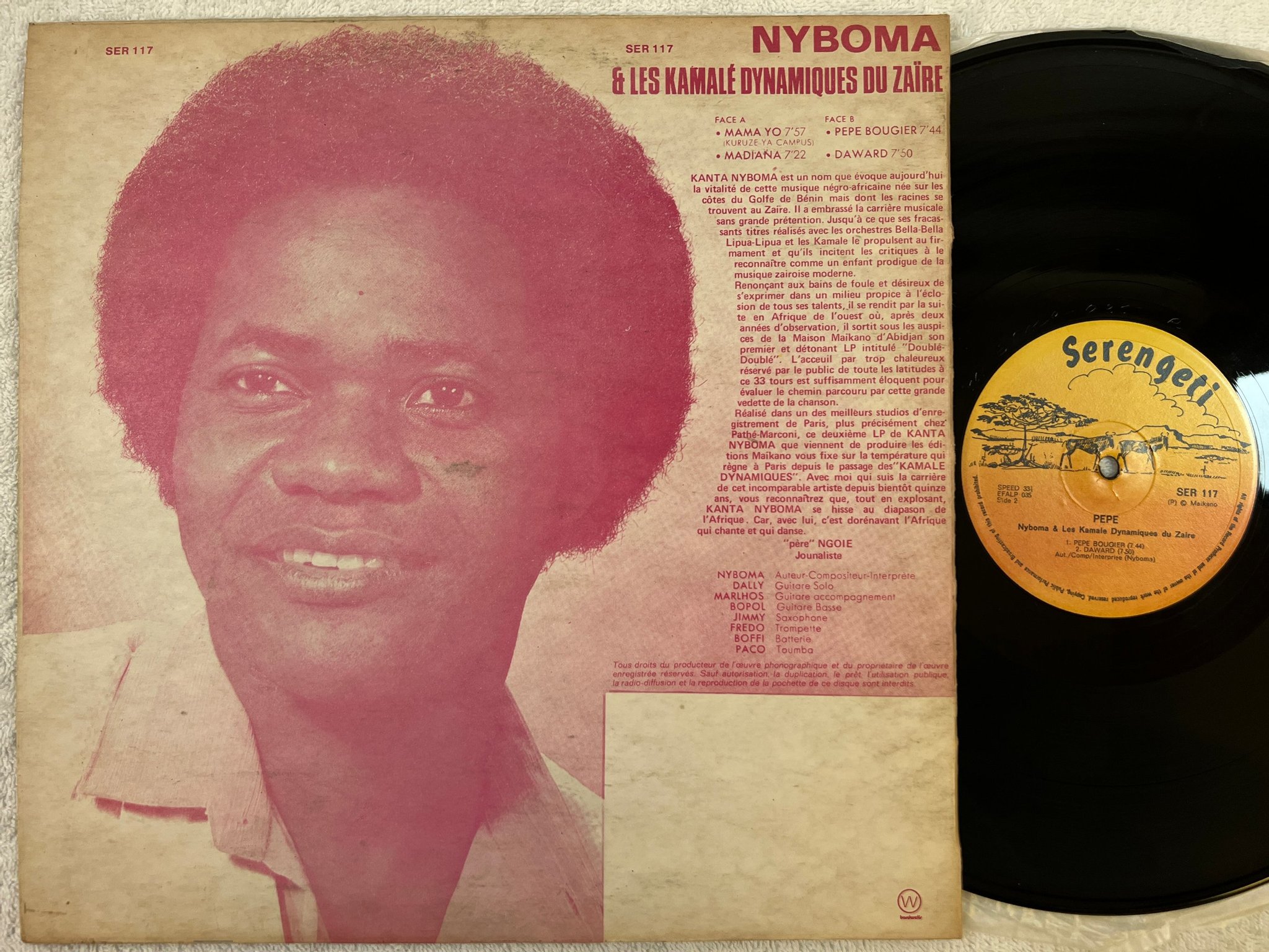 Omslagsbild för skivan PEPE & Les Kamelé Dynamiques Du Zaïre - pepe LP -83 Zimbabwe SOUKOUS * RARE *