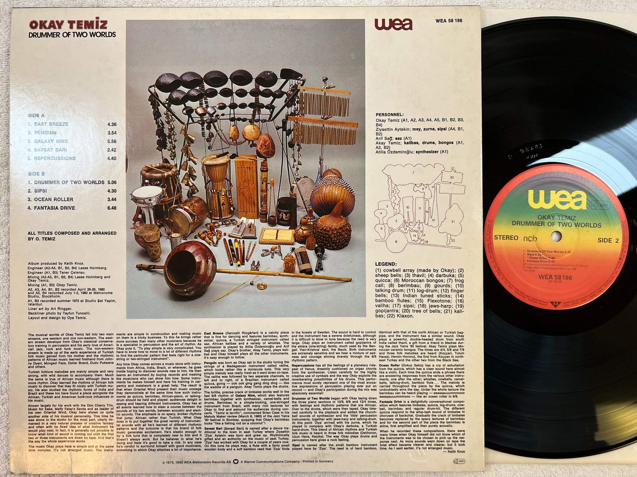 Omslagsbild för skivan OKAY TEMIZ drummer of two worlds LP -80 NCB WEA WEA 58 186 fusion jazz 