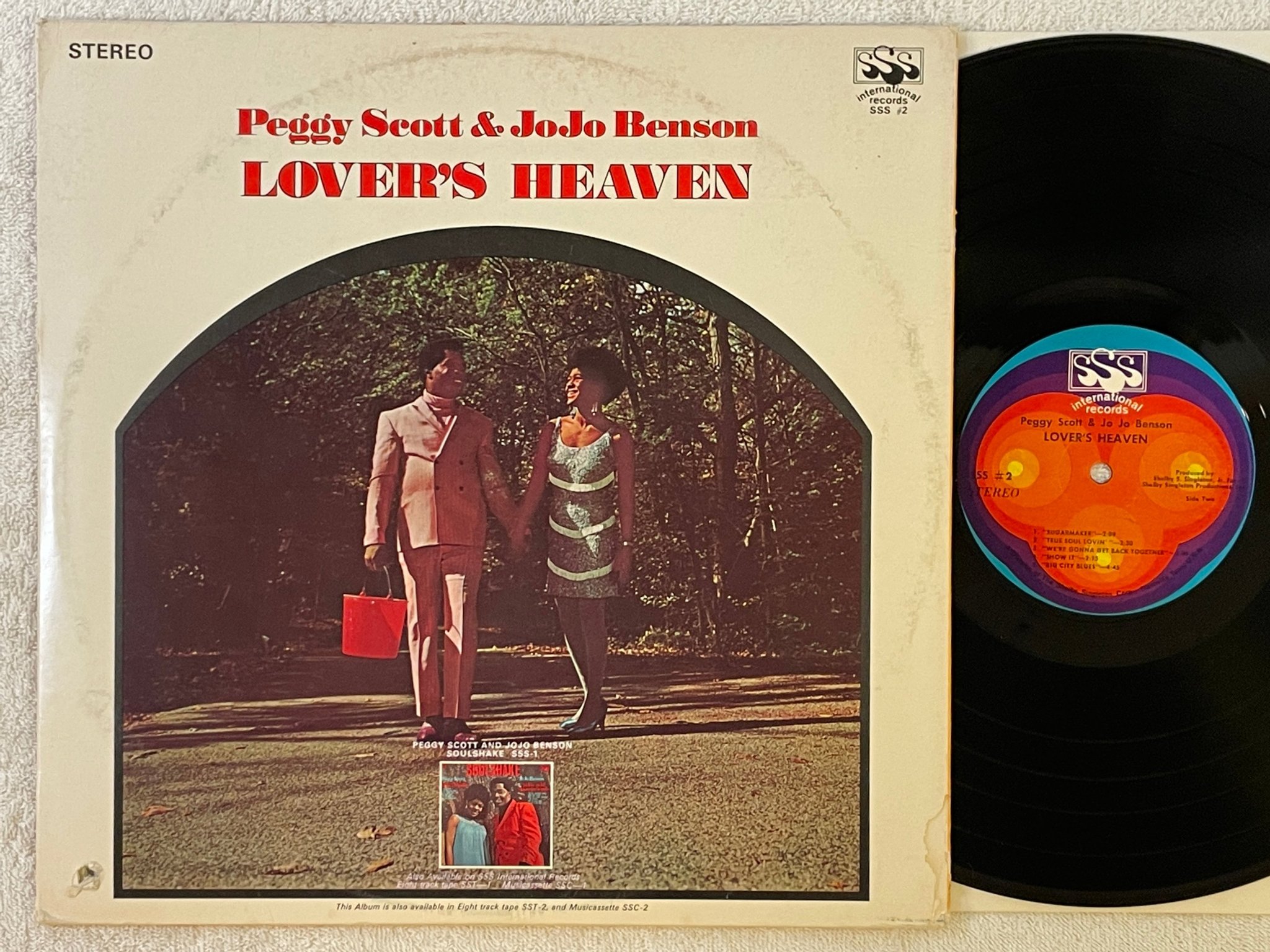 Omslagsbild för skivan PEGGY SCOTT & JO JO BENSON lover's heaven LP -69 US SSS INTERNATIONAL SSS 2 