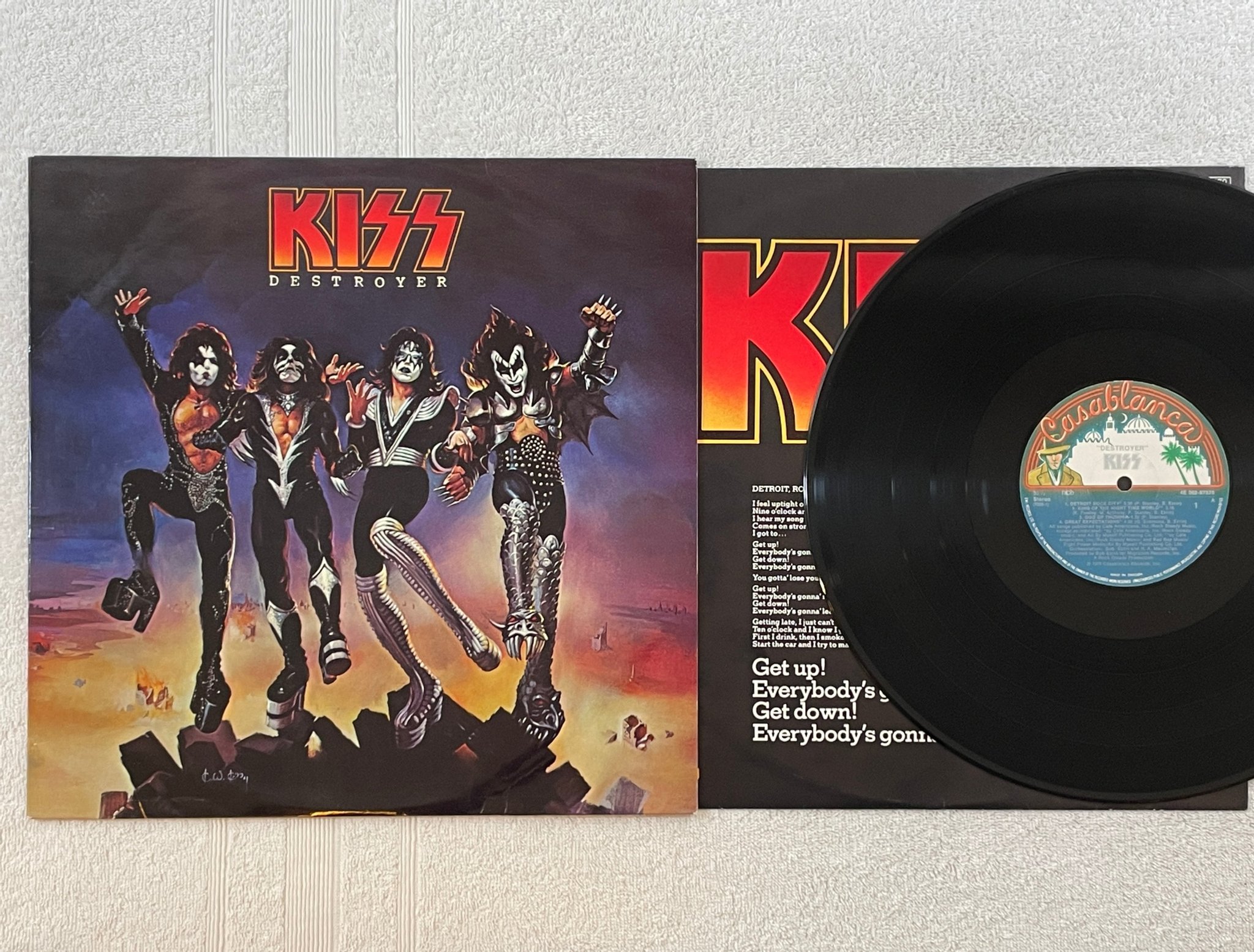 Omslagsbild för skivan KISS destroyer LP -76 Swe CASABLANCA 4E 062-97570