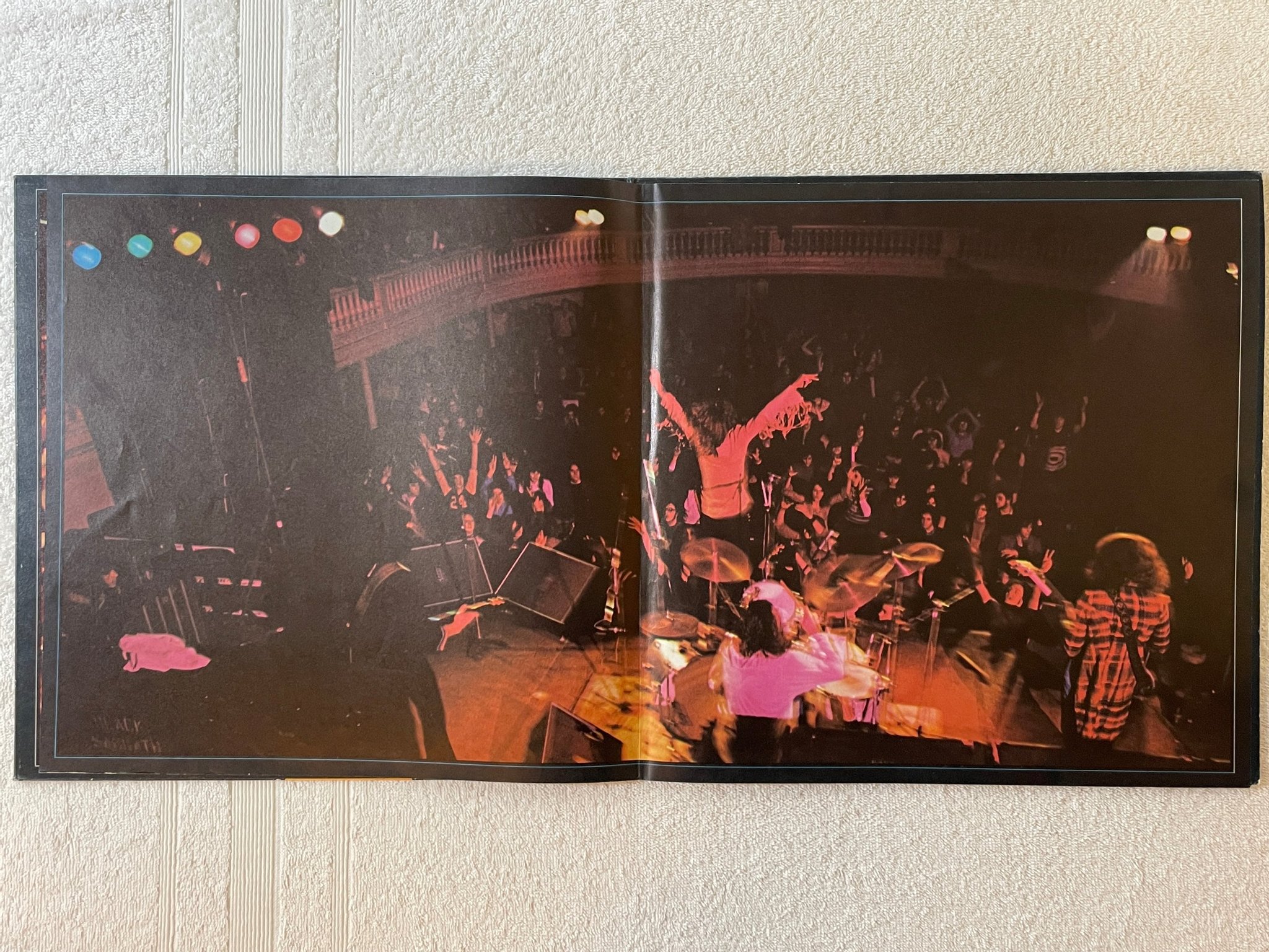 Omslagsbild för skivan BLACK SABBATH vol 4 LP -72 UK VERTIGO small swirl 6360 071