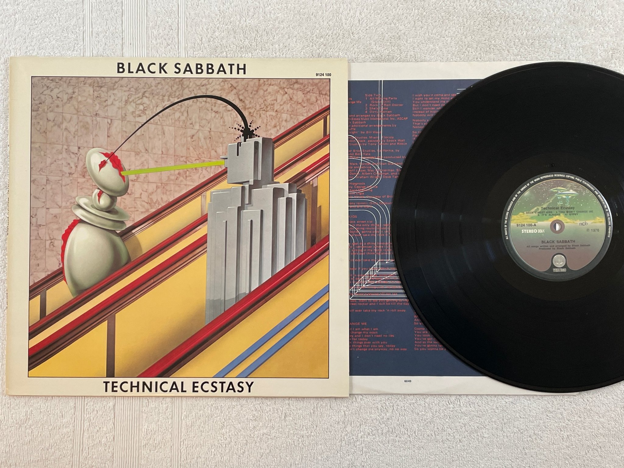 Omslagsbild för skivan BLACK SABBATH technical ecstasy LP -76 ncb VERTIGO 9124 100