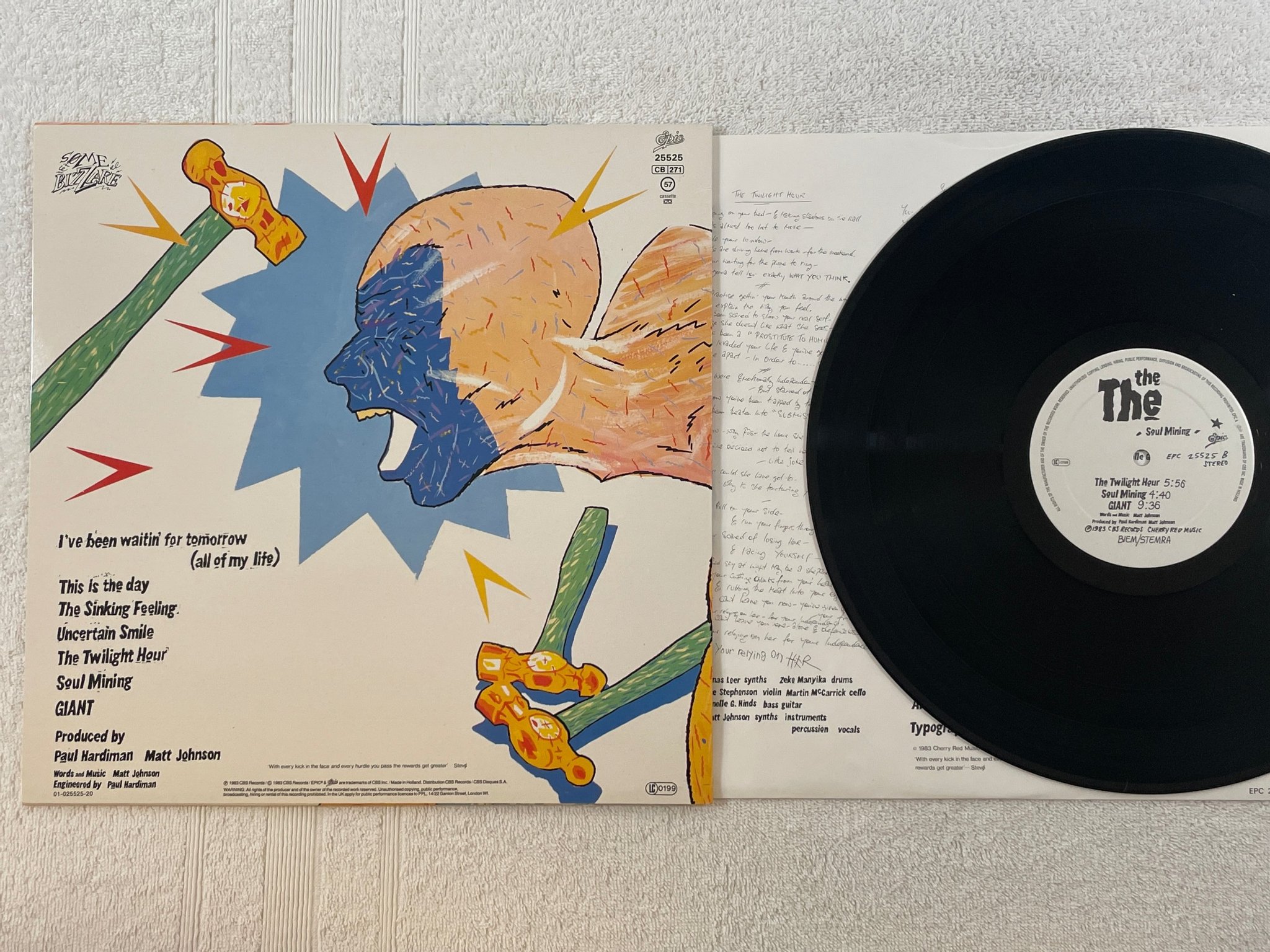 Omslagsbild för skivan THE THE soul mining LP -83 Hol EPIC EPC 25525