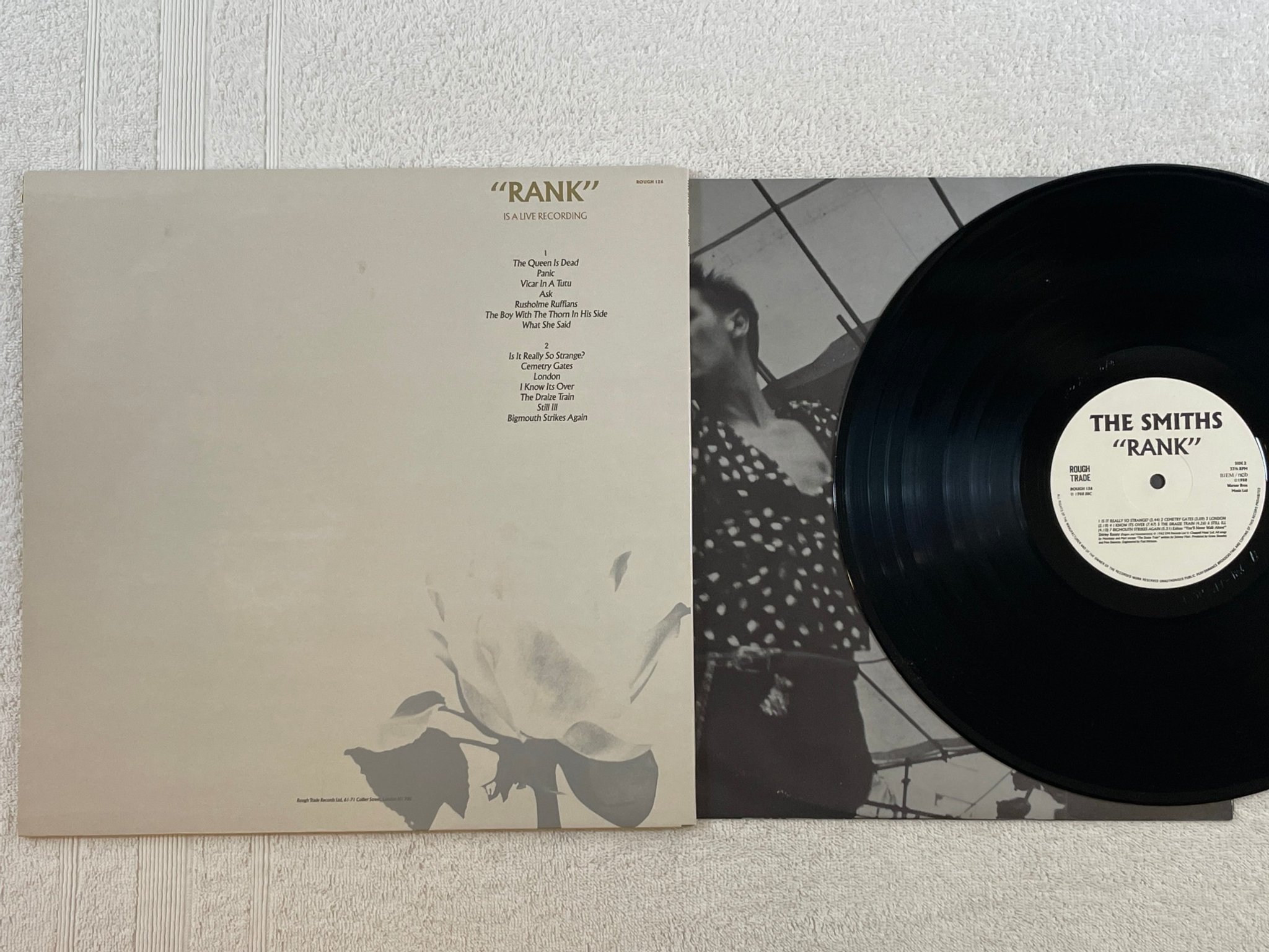 Omslagsbild för skivan THE SMITHS rank LP -88 ncb ROUGH TRADE ROUGH 126