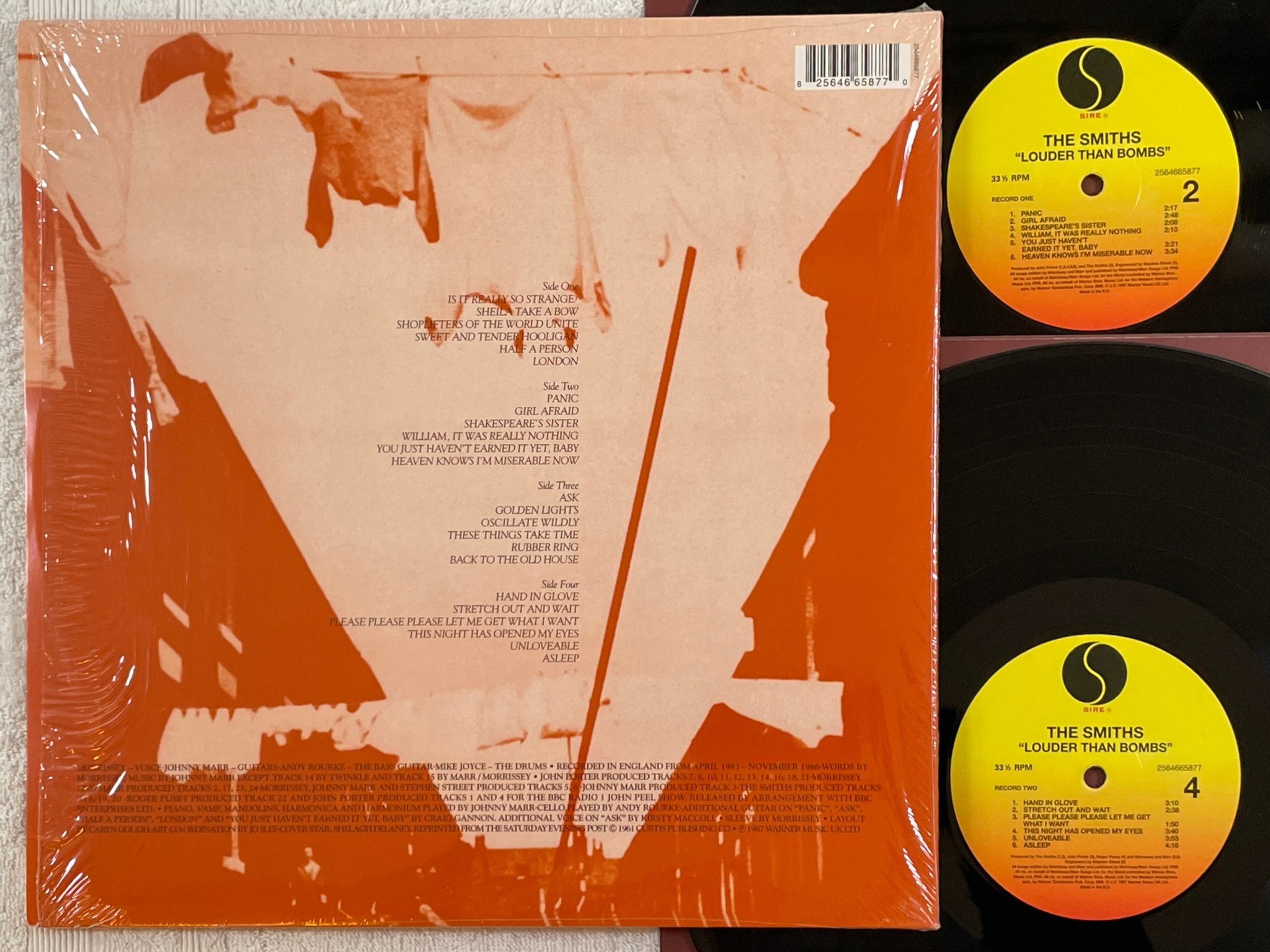 Omslagsbild för skivan THE SMITHS Louder Than Bombs 2xLP 2016 SIRE R1 529382