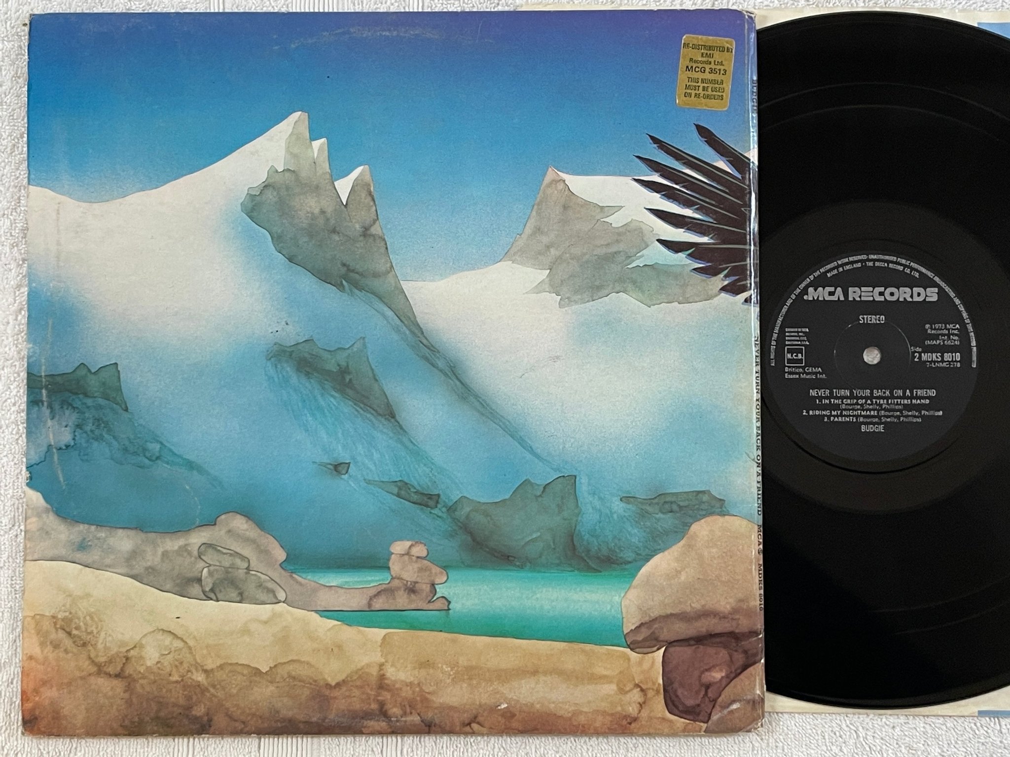 Omslagsbild för skivan BUDGIE Never Turn Your Back On A Friend LP -73 UK MCA MDKS 8010  YEAH!!