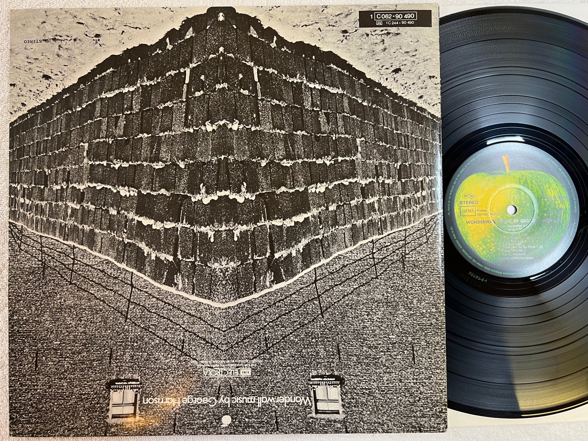 Omslagsbild för skivan GEORGE HARRISON wonderwall LP re Ger APPLE 1C 062-90490