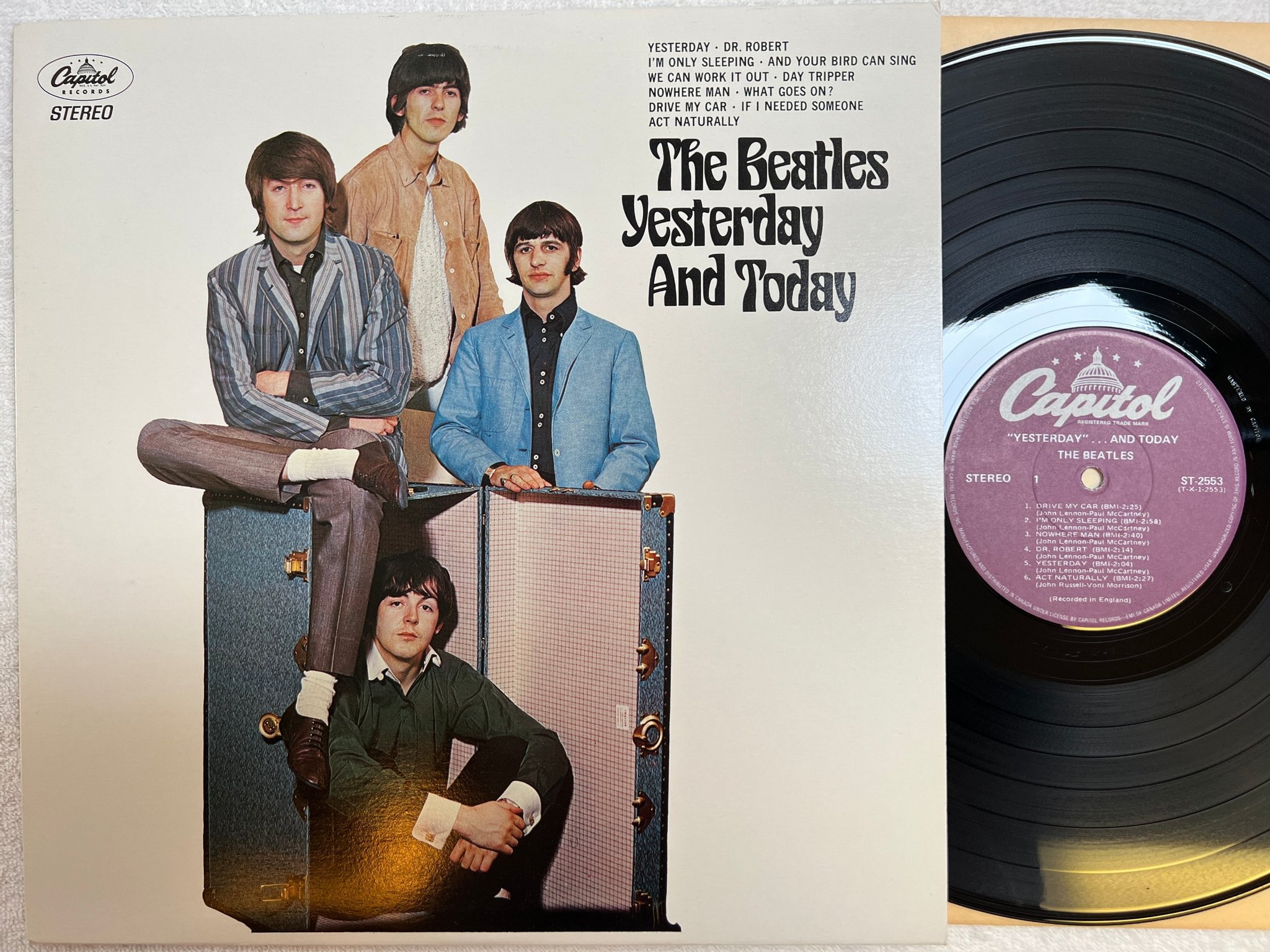 Omslagsbild för skivan THE BEATLES yesterday and today LP re Can CAPITOL ST 2553