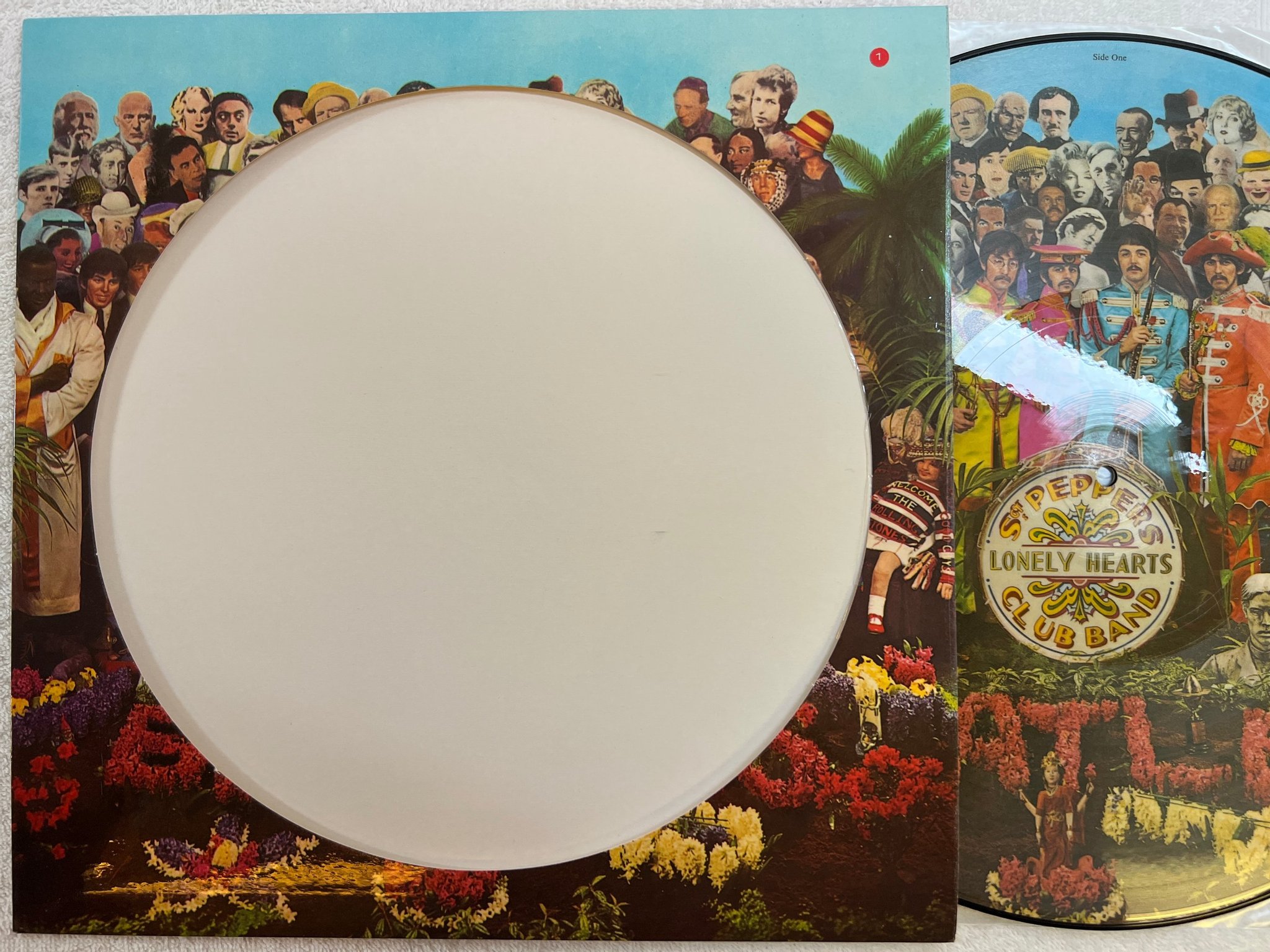 Omslagsbild för skivan THE BEATLES Sgt Pepper's lonely heart club band PICTURE DISC PHO 7027 ** YEAH **