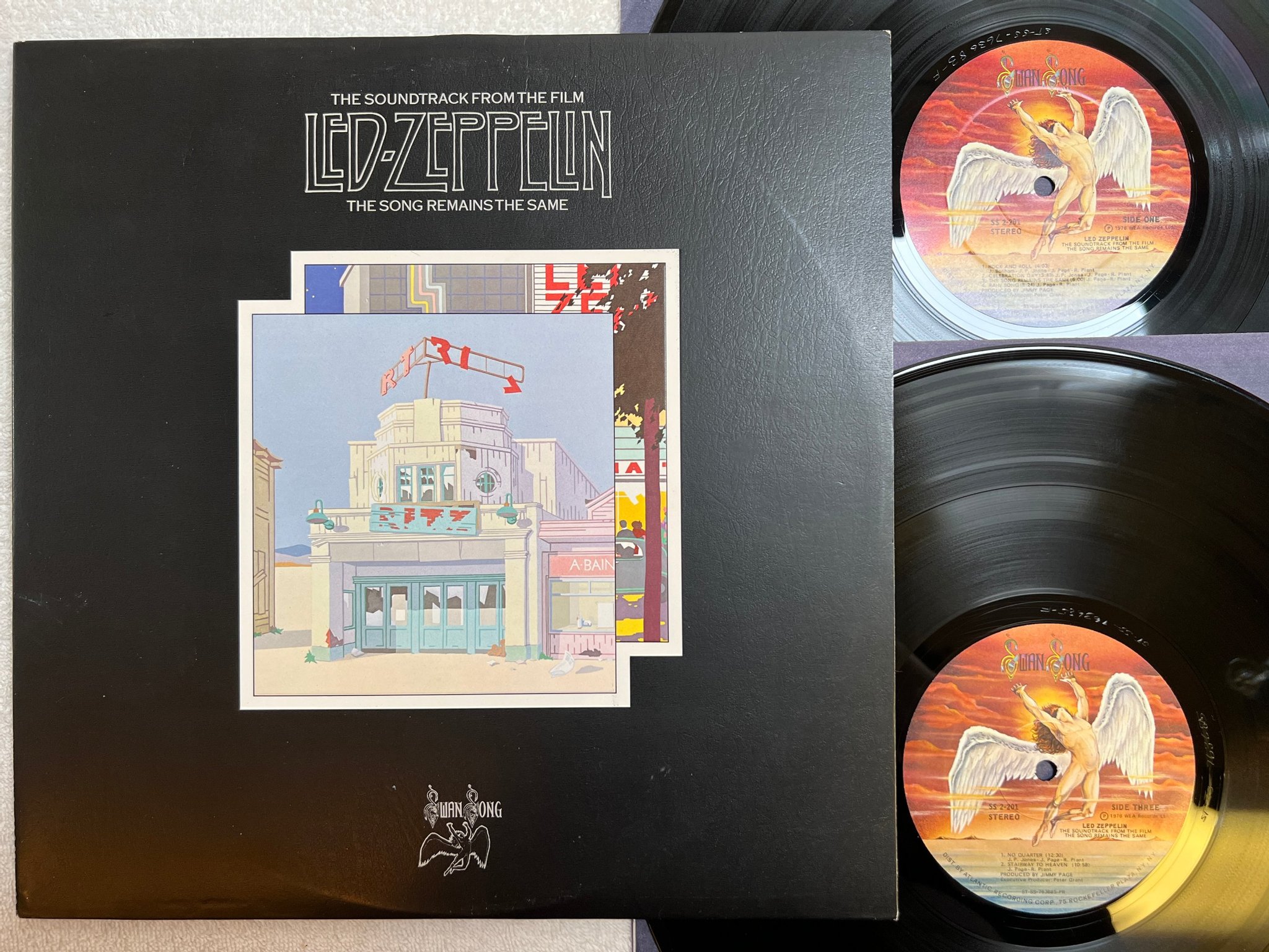 Omslagsbild för skivan LED ZEPPELIN the song remains the same 2xLP -76 US SWAN SONG SS 2-201