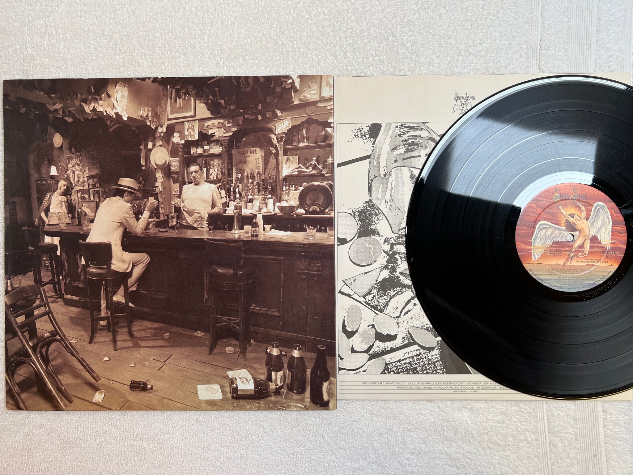 Omslagsbild för skivan LED ZEPPELIN in through the out door LP US SWAN SONG SS 16002 "C" COVER