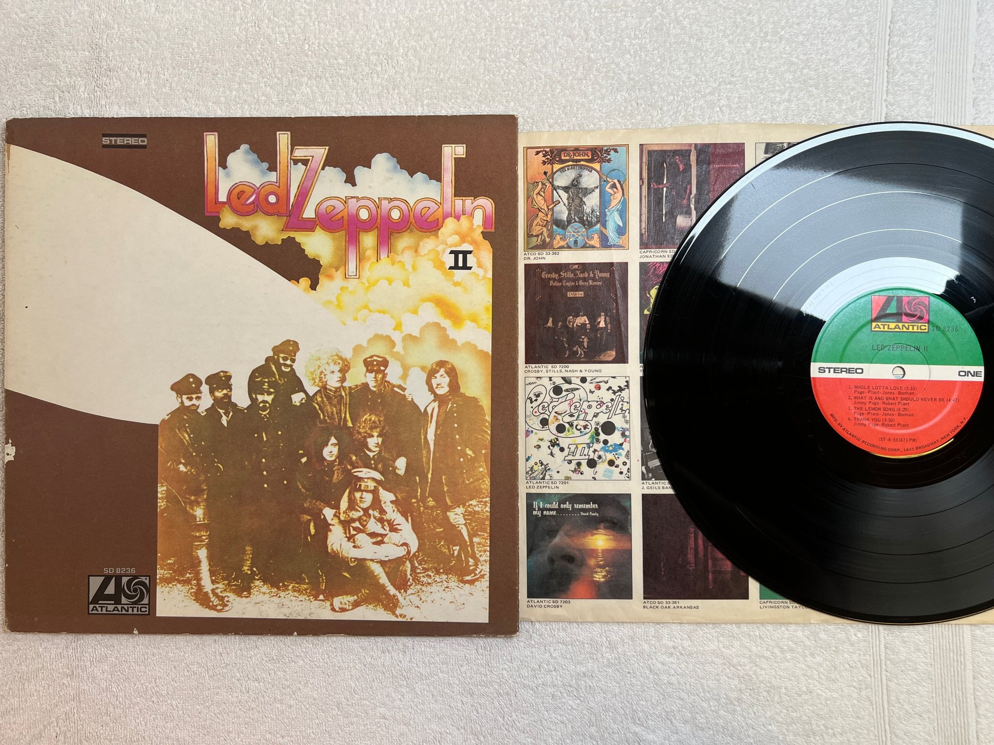 Omslagsbild för skivan LED ZEPPELIN II LP US ATLANTIC SD 8236