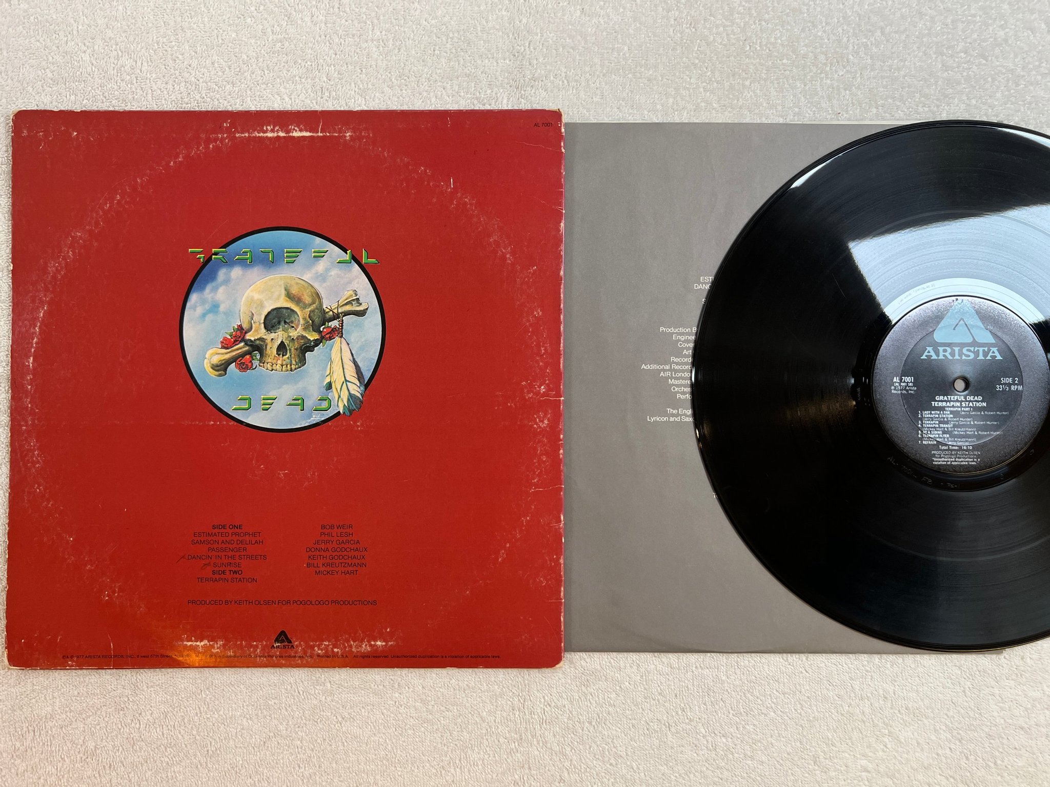 Omslagsbild för skivan GRATEFUL DEAD terrapin station LP -77 US ARISTA AL 7001