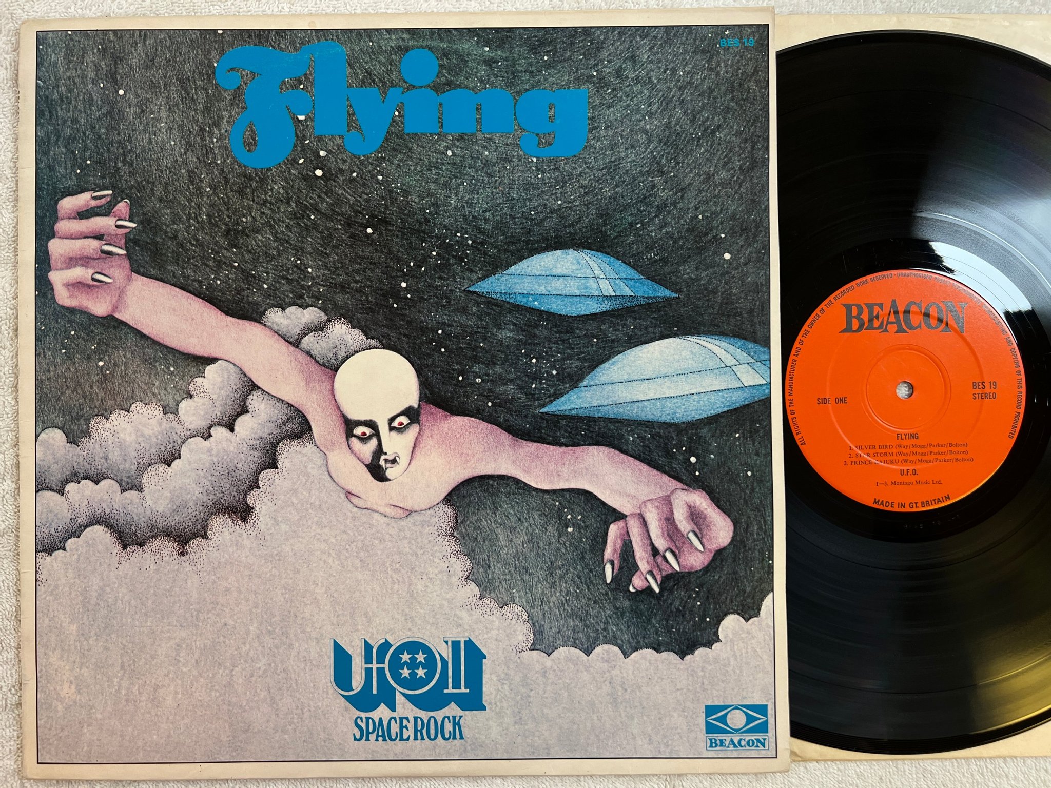 Omslagsbild för skivan UFO flying LP -71 re UK BEACON BES 19 rare ! ! 