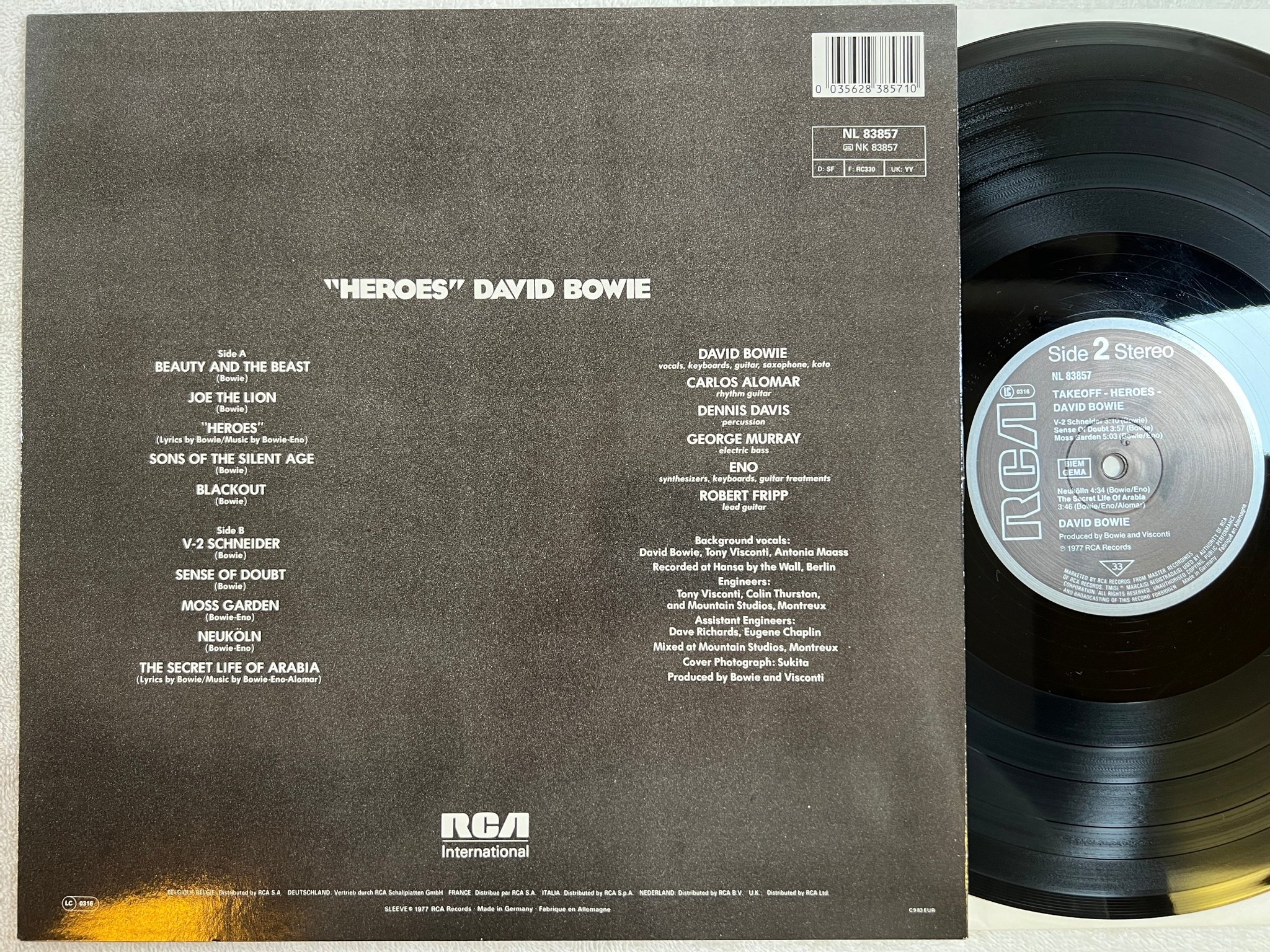 Omslagsbild för skivan DAVID BOWIE heroes LP re Ger RCA INTERNATIONAL NL 83857