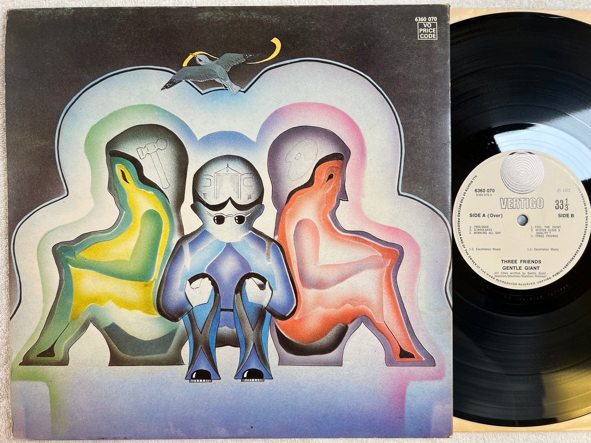 Omslagsbild för skivan GENTLE GIANT three friends LP -72 UK VERTIGO small swirl 6360 070