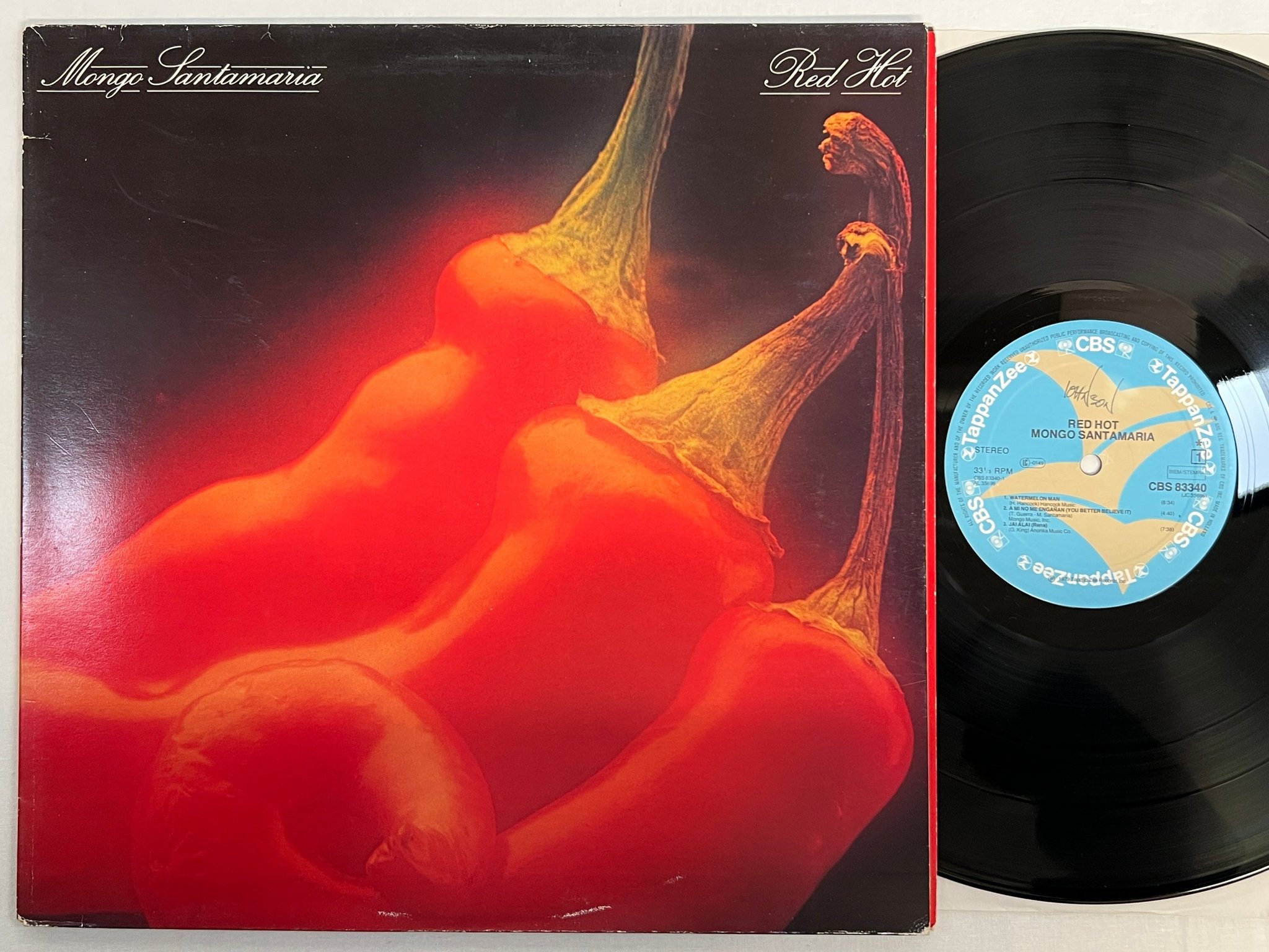 Omslagsbild för skivan MONGO SANTAMARIA red hot LP Hol CBS / TAPPANZEE 83340 