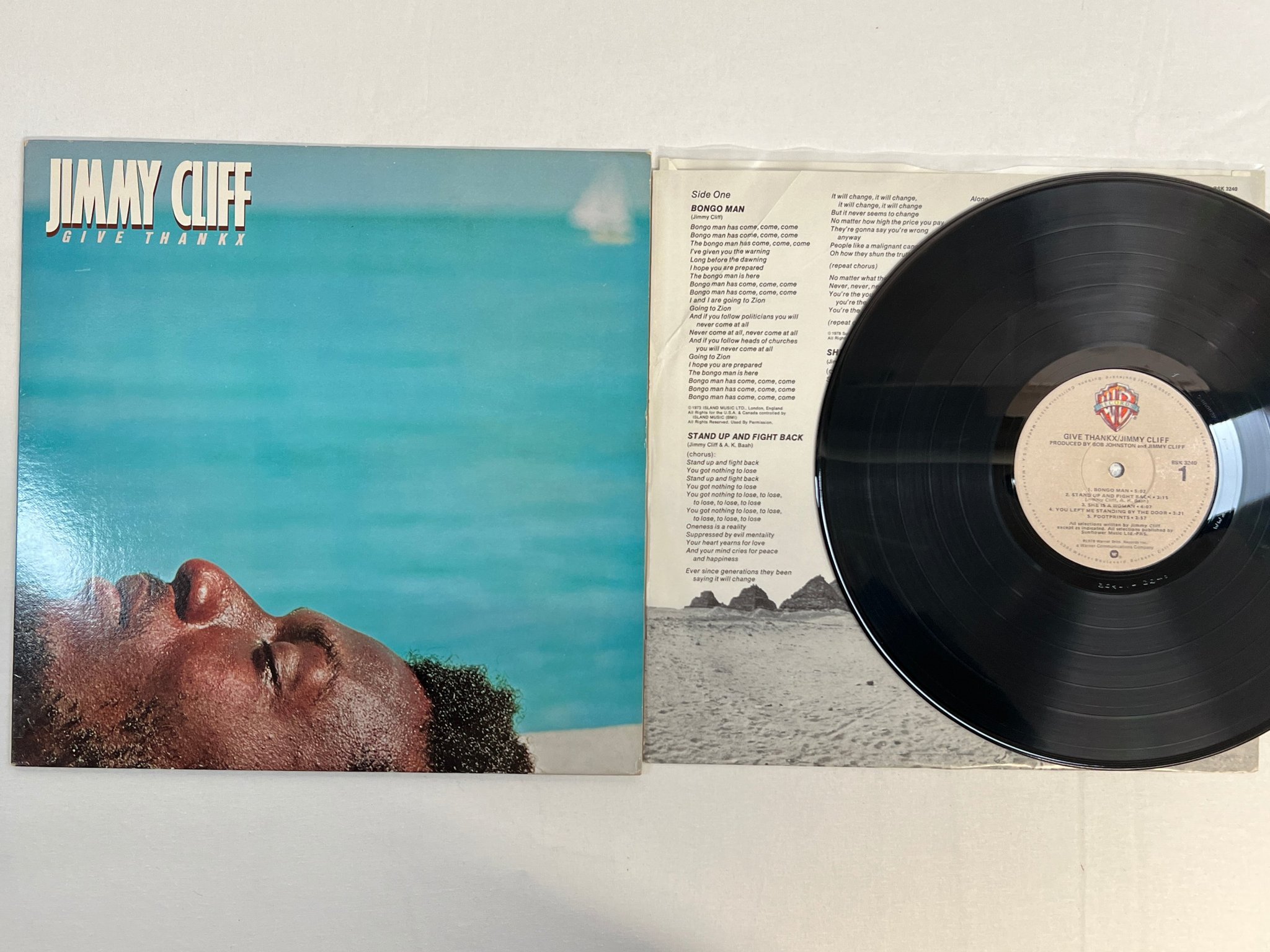Omslagsbild för skivan JIMMY CLIFF give thankx LP -78 US WARNER BROS BSK 3240