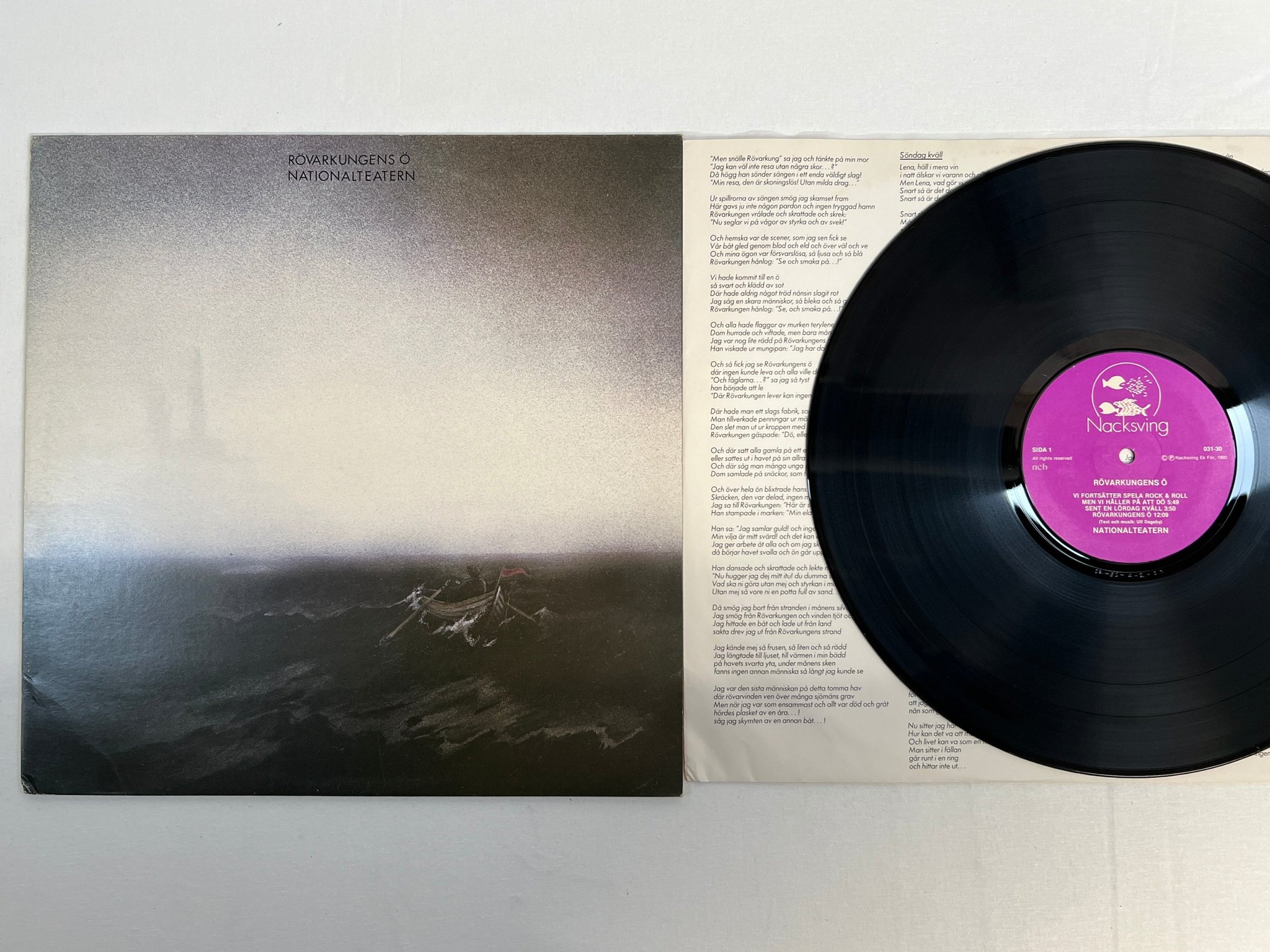Omslagsbild för skivan NATIONALTEATERN rövarkungens ö LP -80 Swe NACKSVING 031-30 