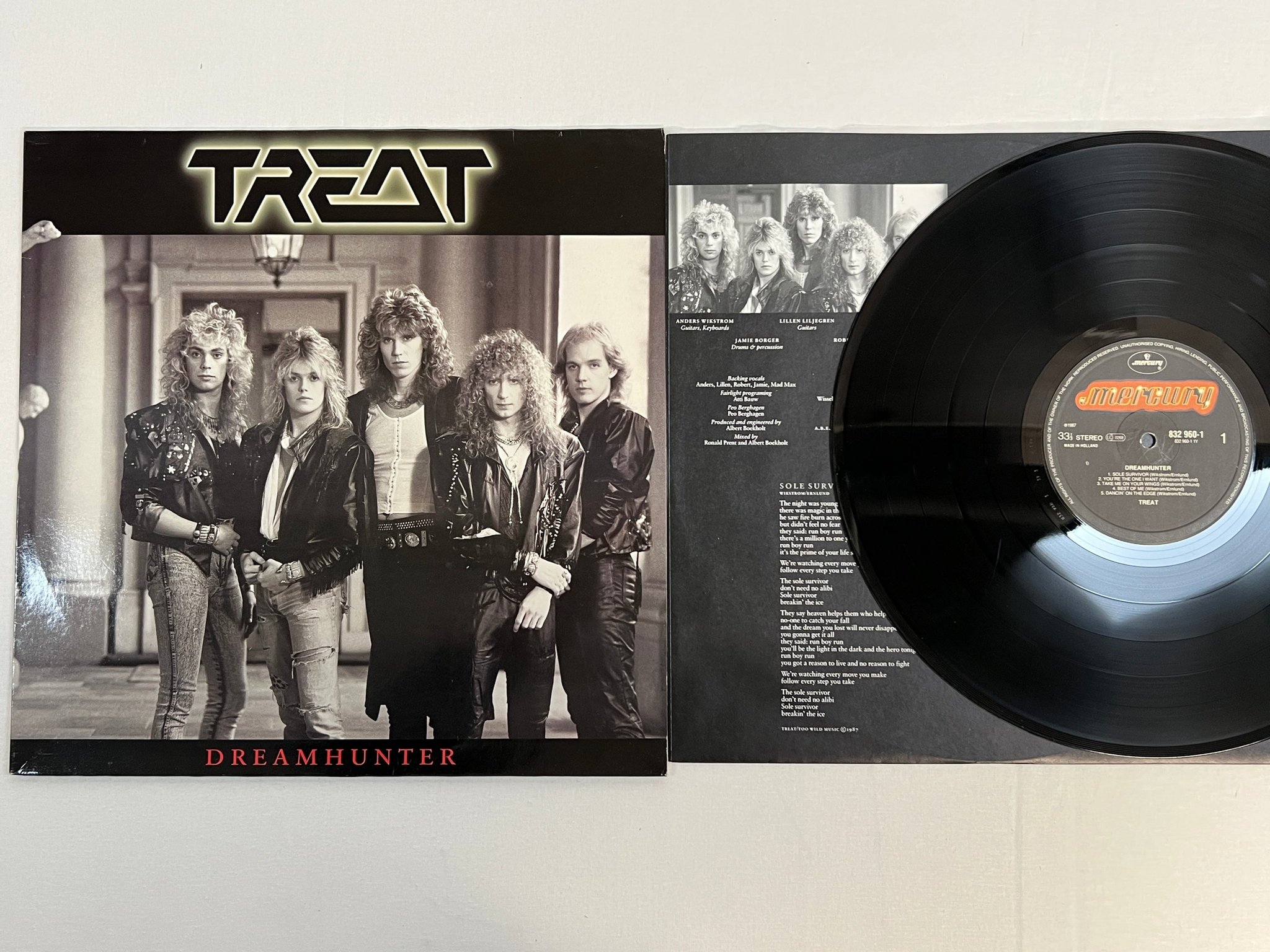Omslagsbild för skivan TREAT dreamhunter LP -87 Hol MERCURY 832 960-1