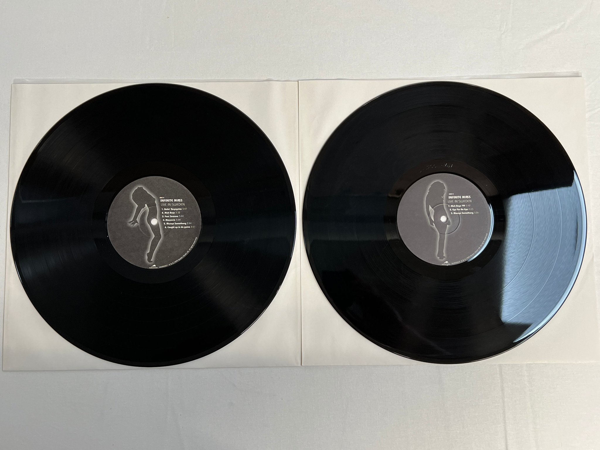 Omslagsbild för skivan INFINITE MASS live in Sweden 2xLP -99 MURLYN MUR005 ** super rare **