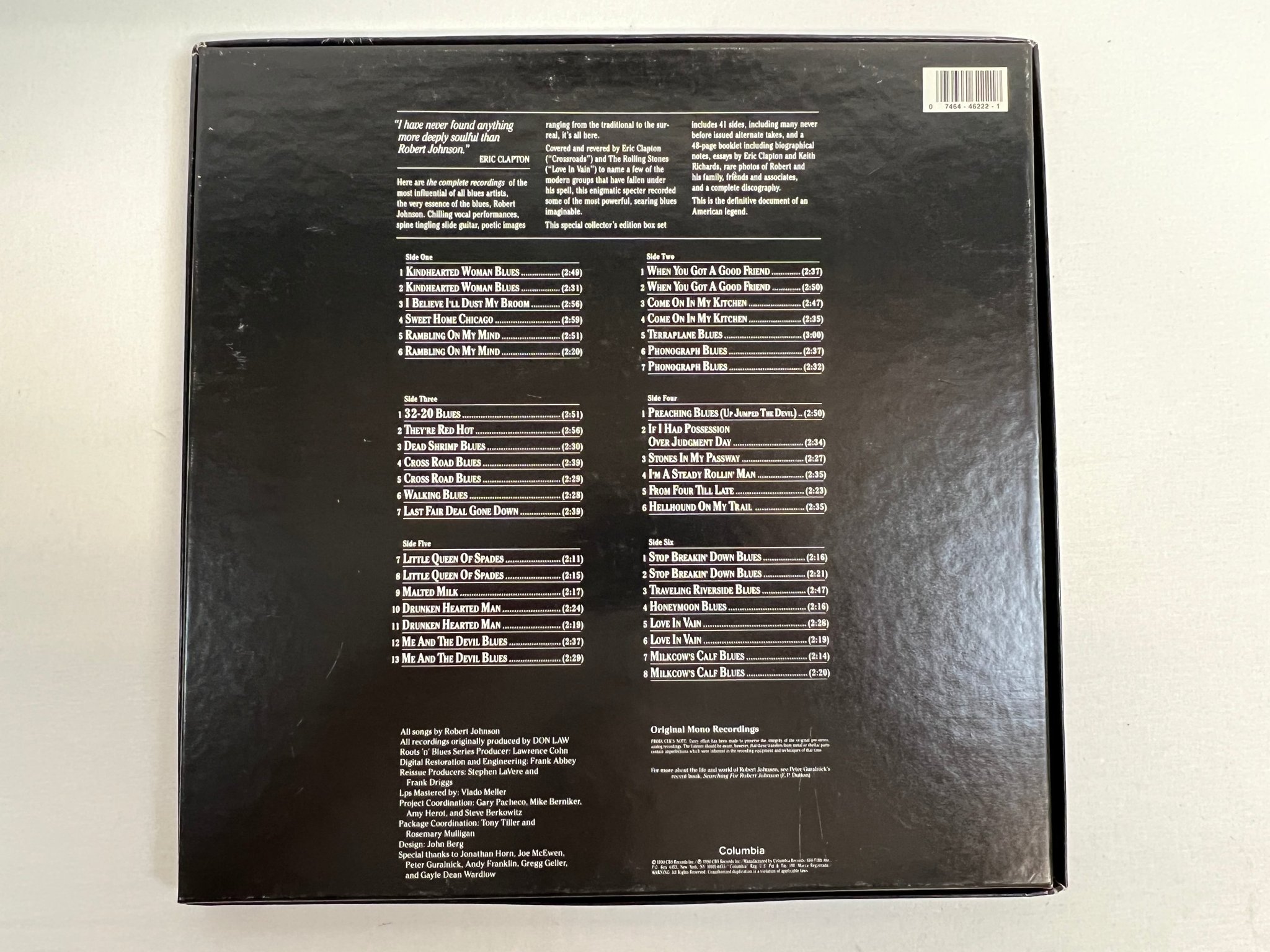 Omslagsbild för skivan ROBERT JOHNSON the complete recordings 3xLP -90 US COLUMBIA C3 46222