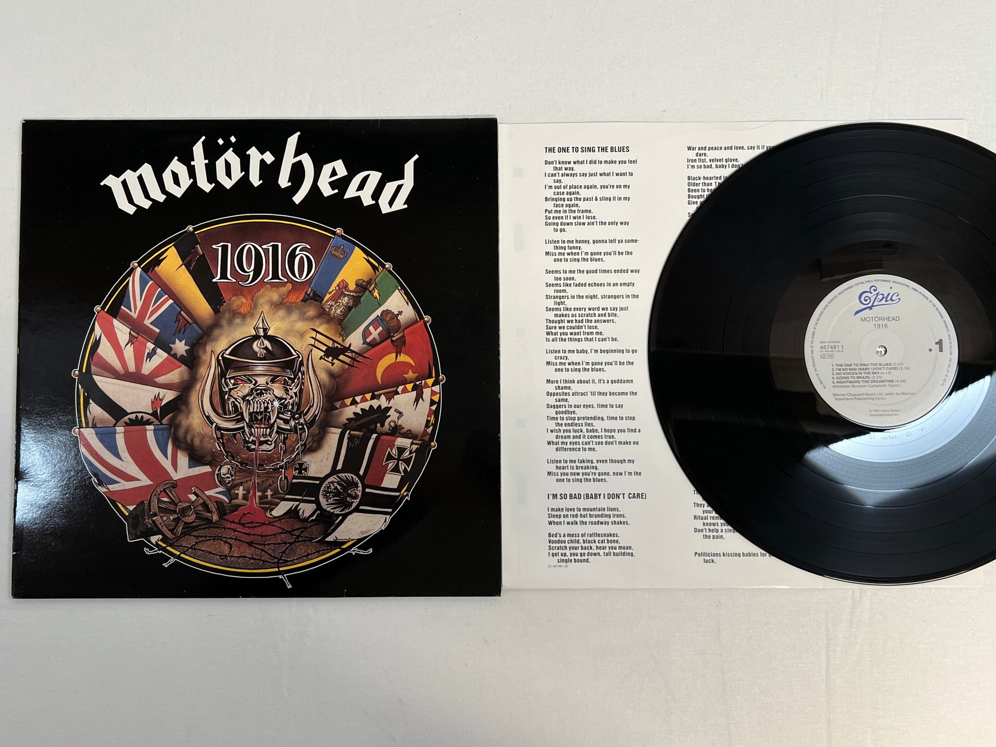 Omslagsbild för skivan MOTÖRHEAD 1916 LP -91 Hol EPIC 4674811 