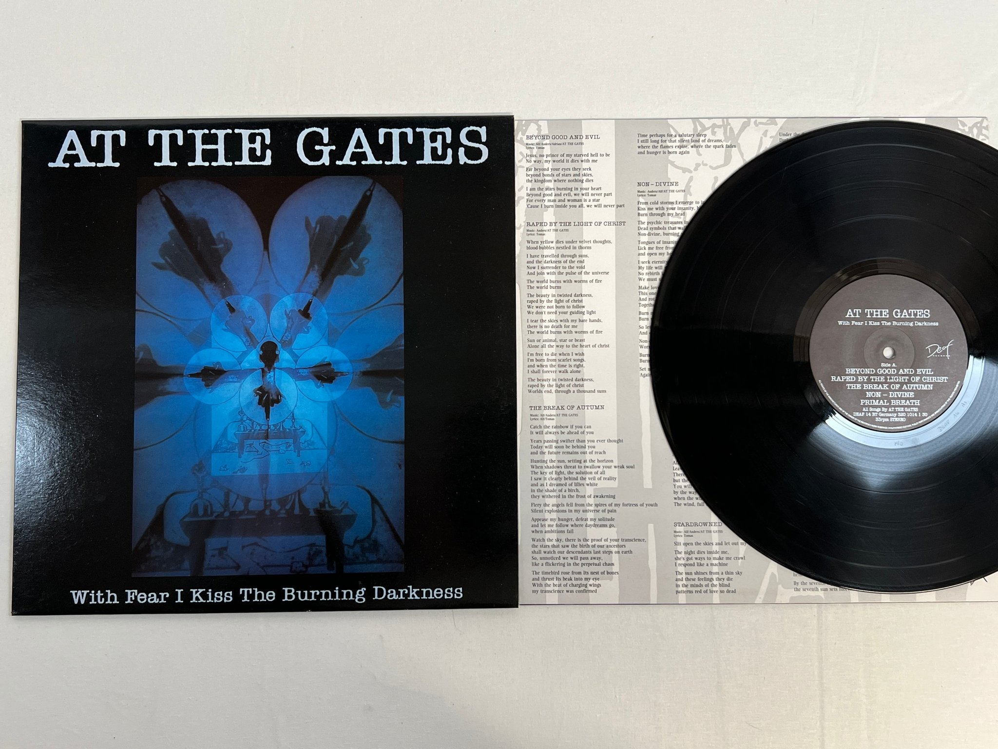 Omslagsbild för skivan AT THE GATES With Fear I Kiss The Burning Darkness LP -93 UK DEAF 14 death metal
